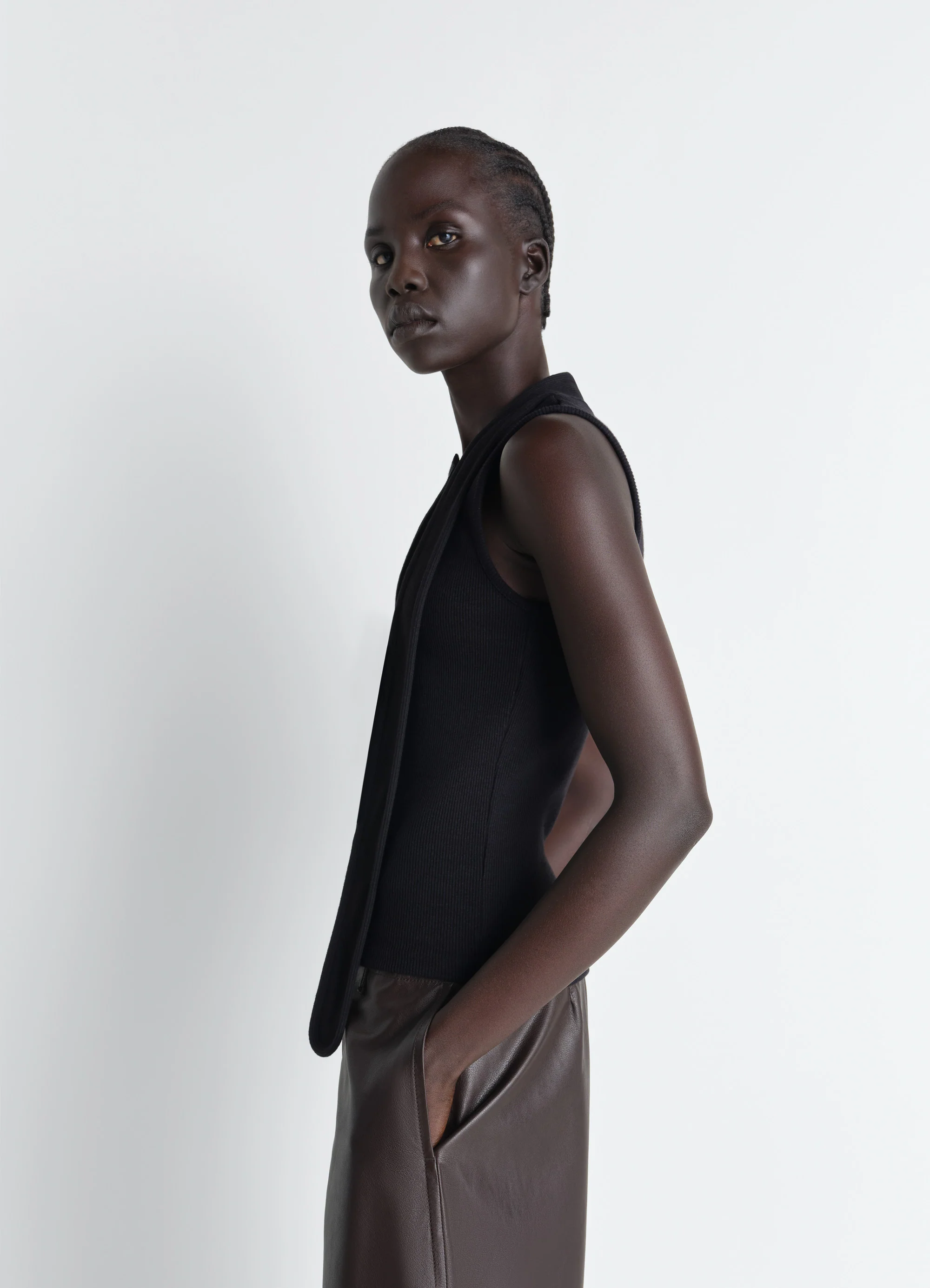 ASYMMETRICAL FITTED TOP IN JERSEY - Image 4