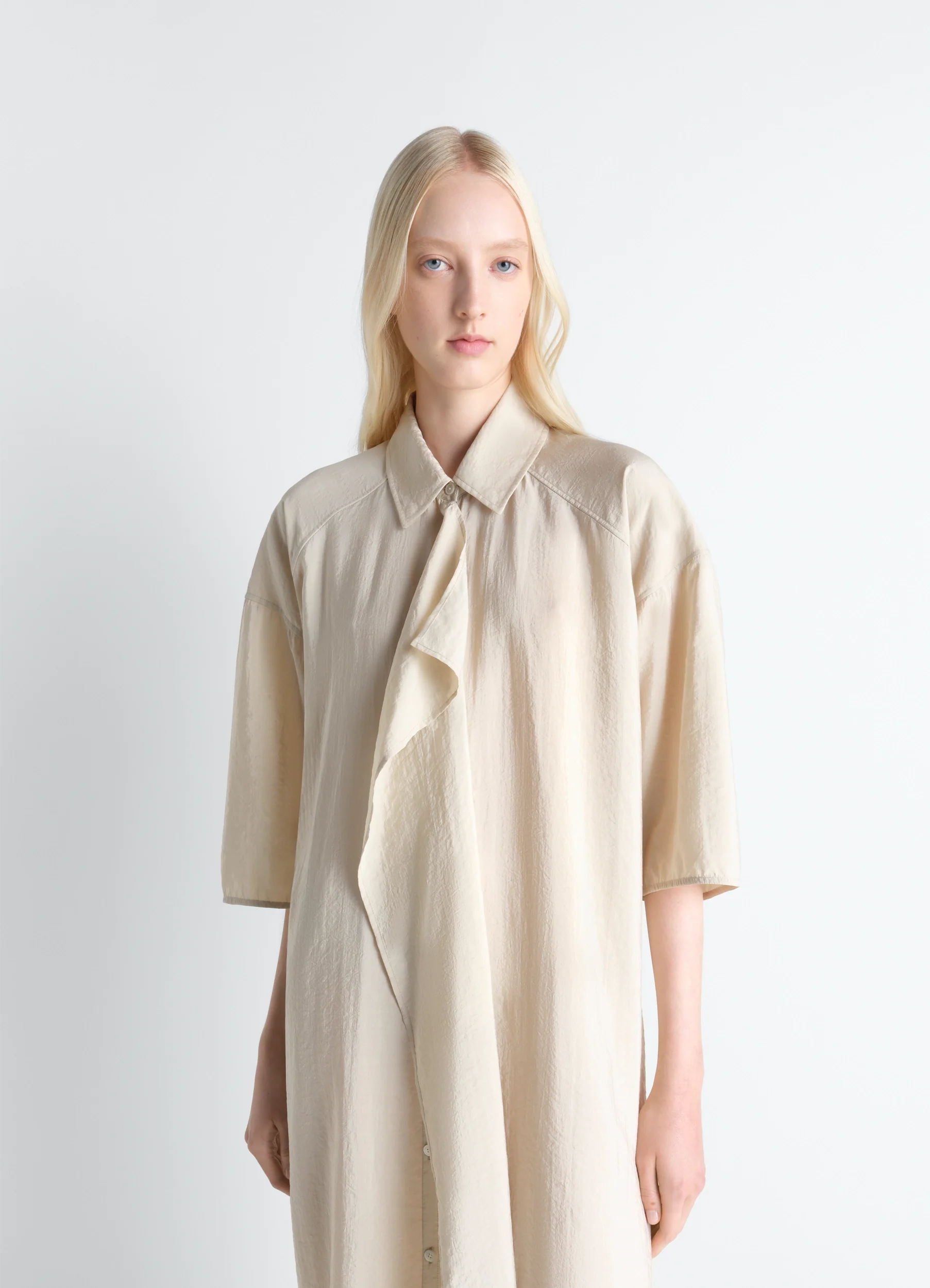 ASYMMETRICAL SHIRT DRESS IN DRY SILK - Image 2