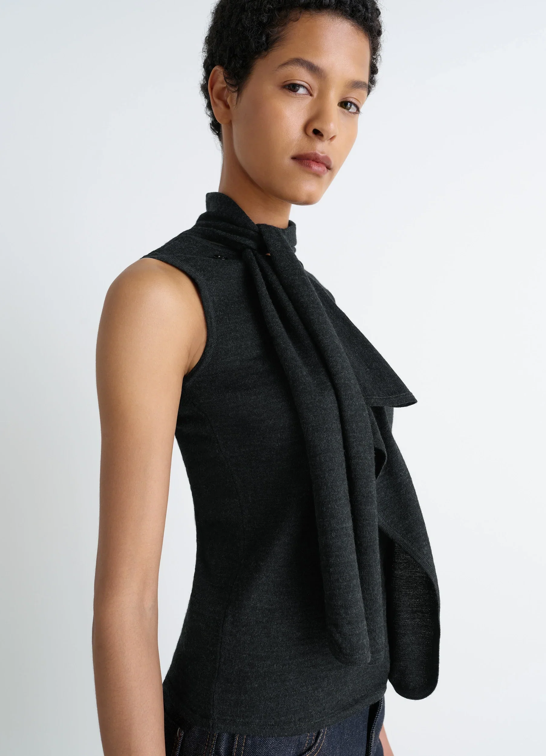 ASYMMETRICAL SLEEVELESS CARDIGAN IN MERINO BLEND - Image 3