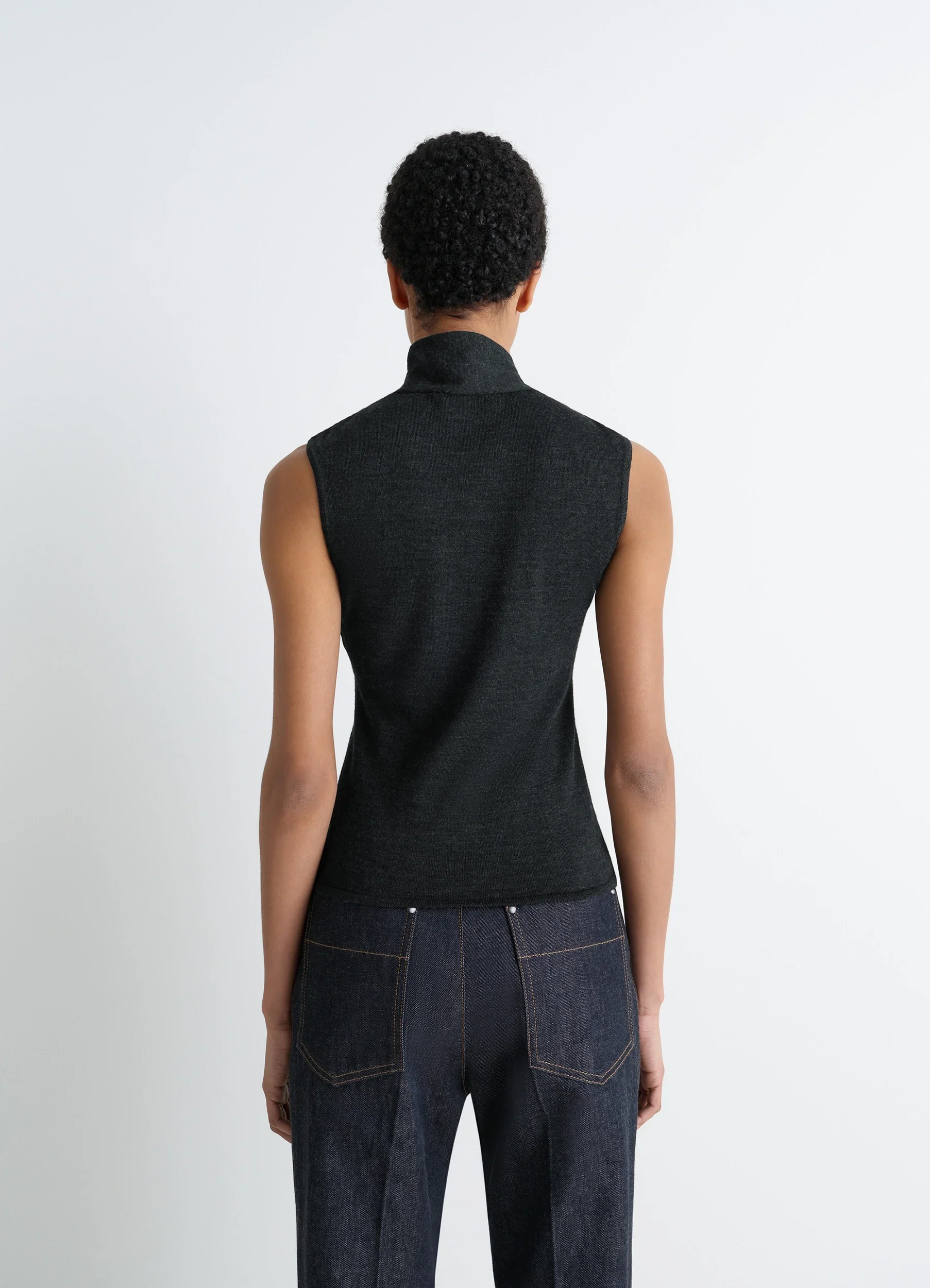 ASYMMETRICAL SLEEVELESS CARDIGAN IN MERINO BLEND - Image 4