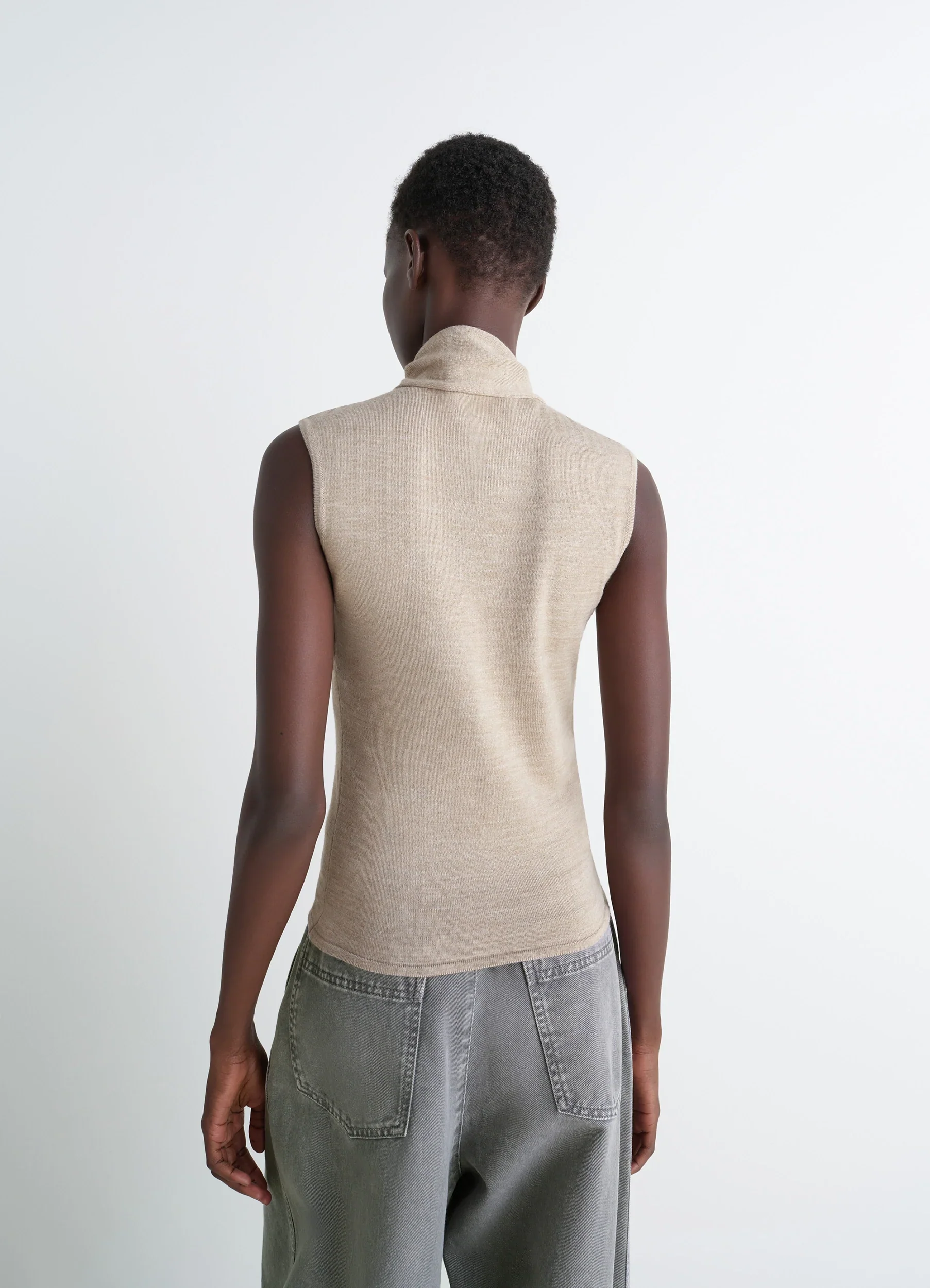 ASYMMETRICAL SLEEVELESS CARDIGAN IN MERINO BLEND - Image 4