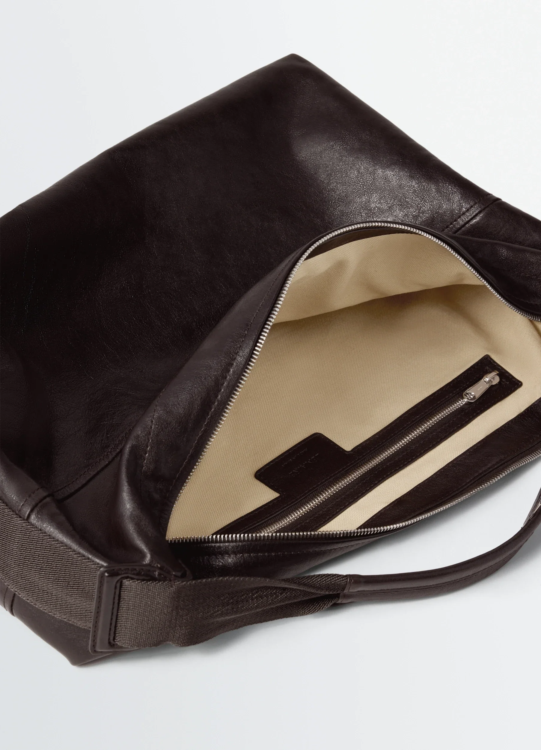 BERLINGOT HOBO BAG IN LEATHER - Image 4