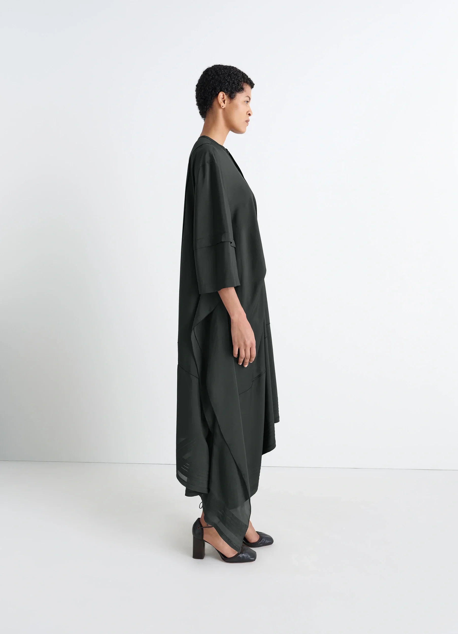 BLOUSE DRESS WITH PLEATS IN SILK - Image 4