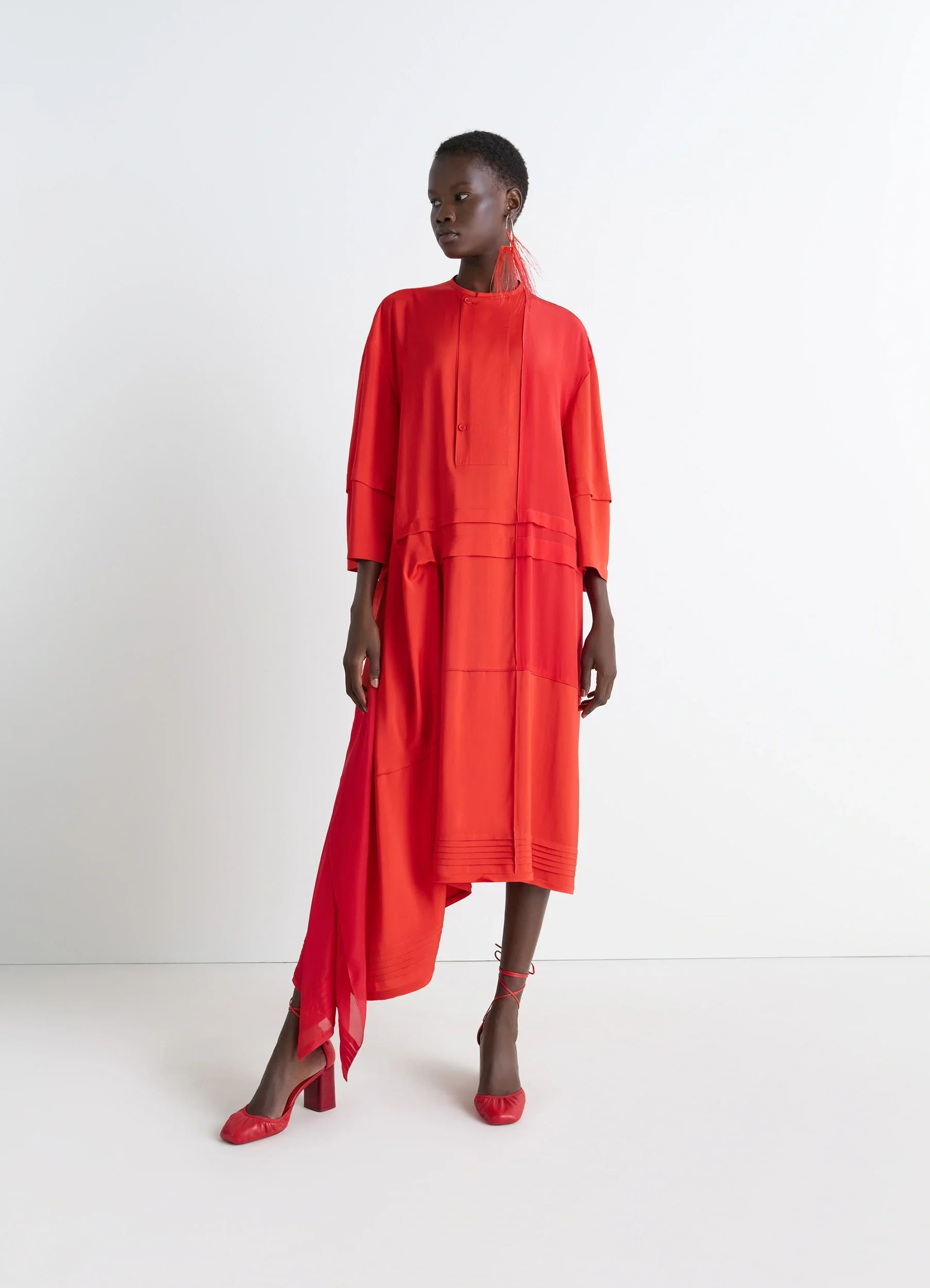 BLOUSE DRESS WITH PLEATS IN SILK - Image 3