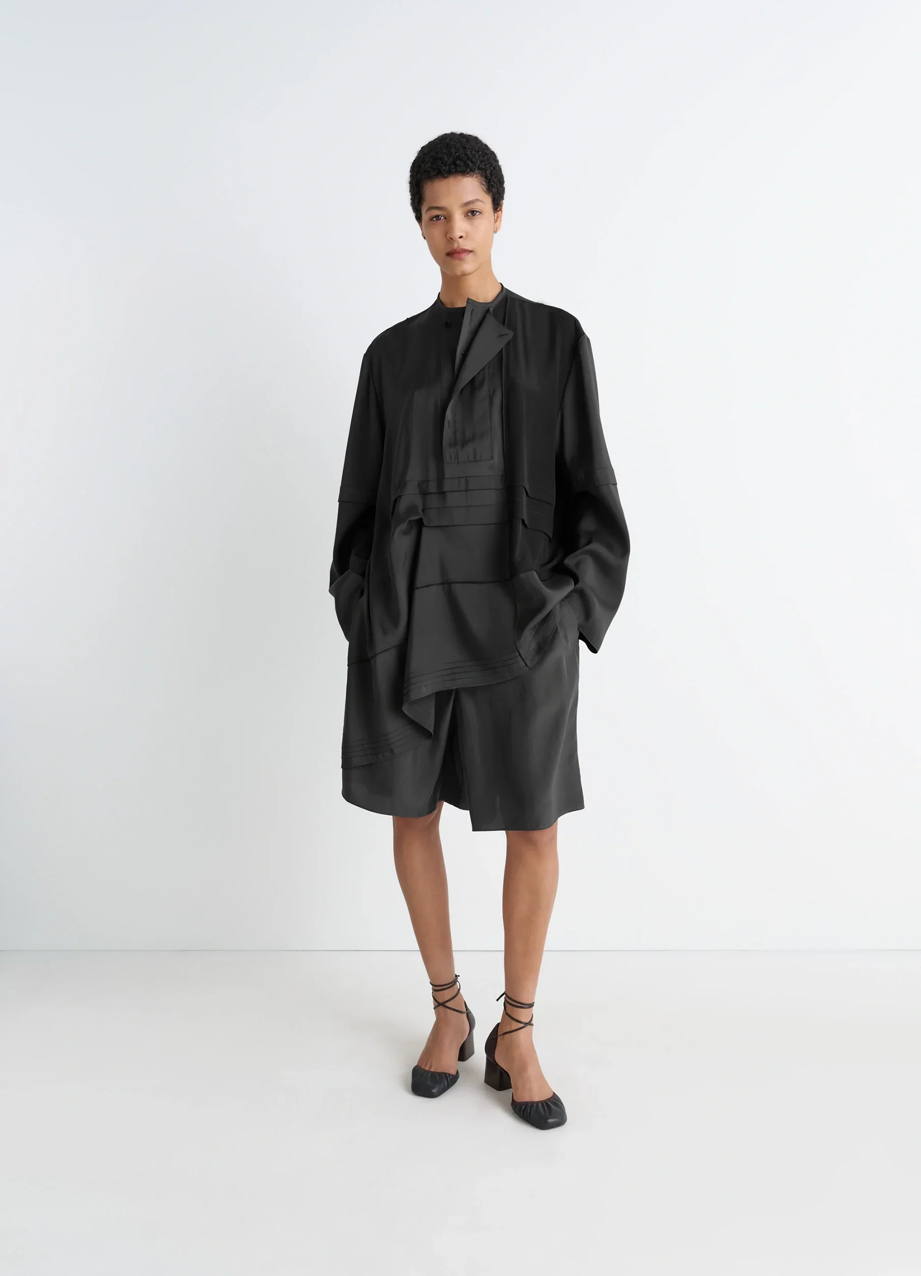 BLOUSE WITH PLEATS IN SILK - Image 2