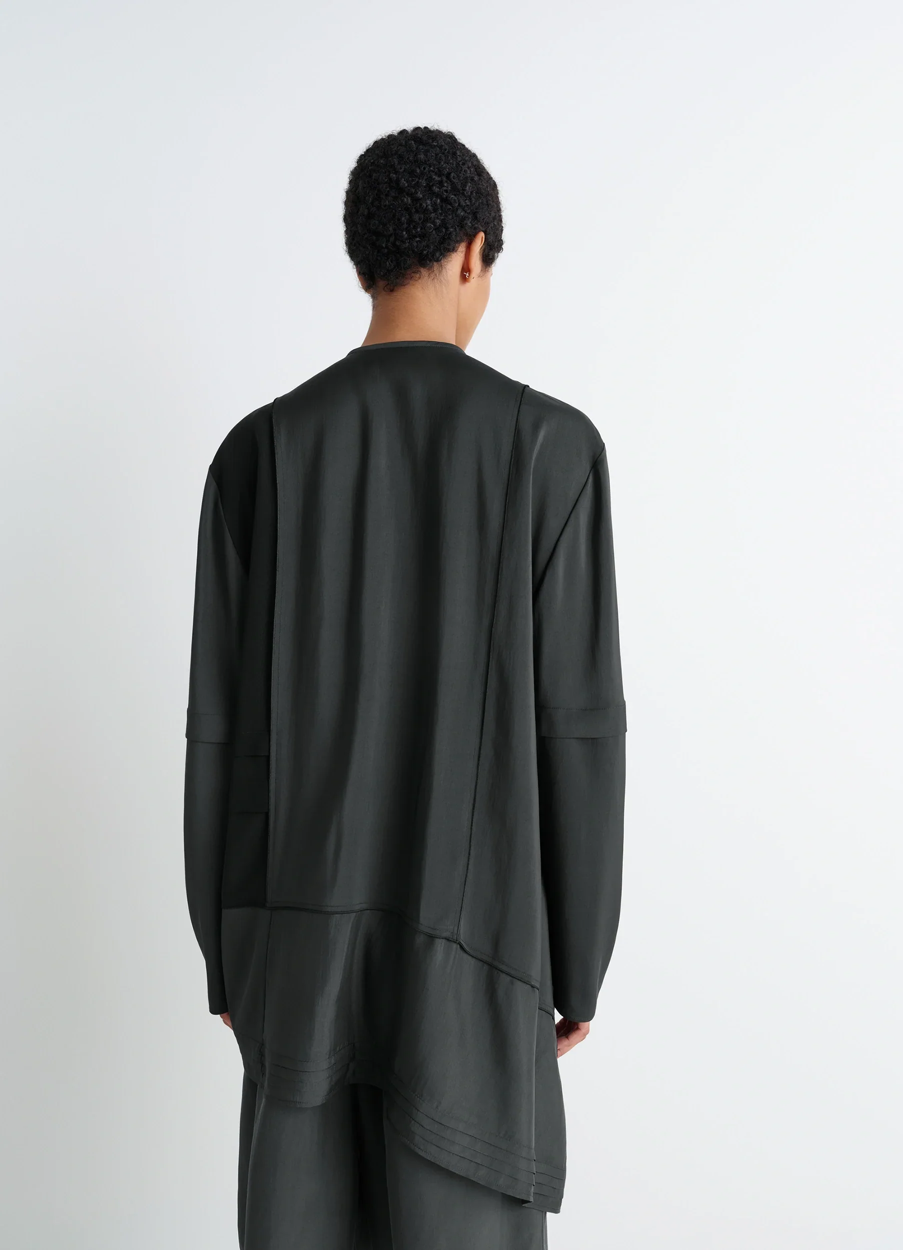 BLOUSE WITH PLEATS IN SILK - Image 4