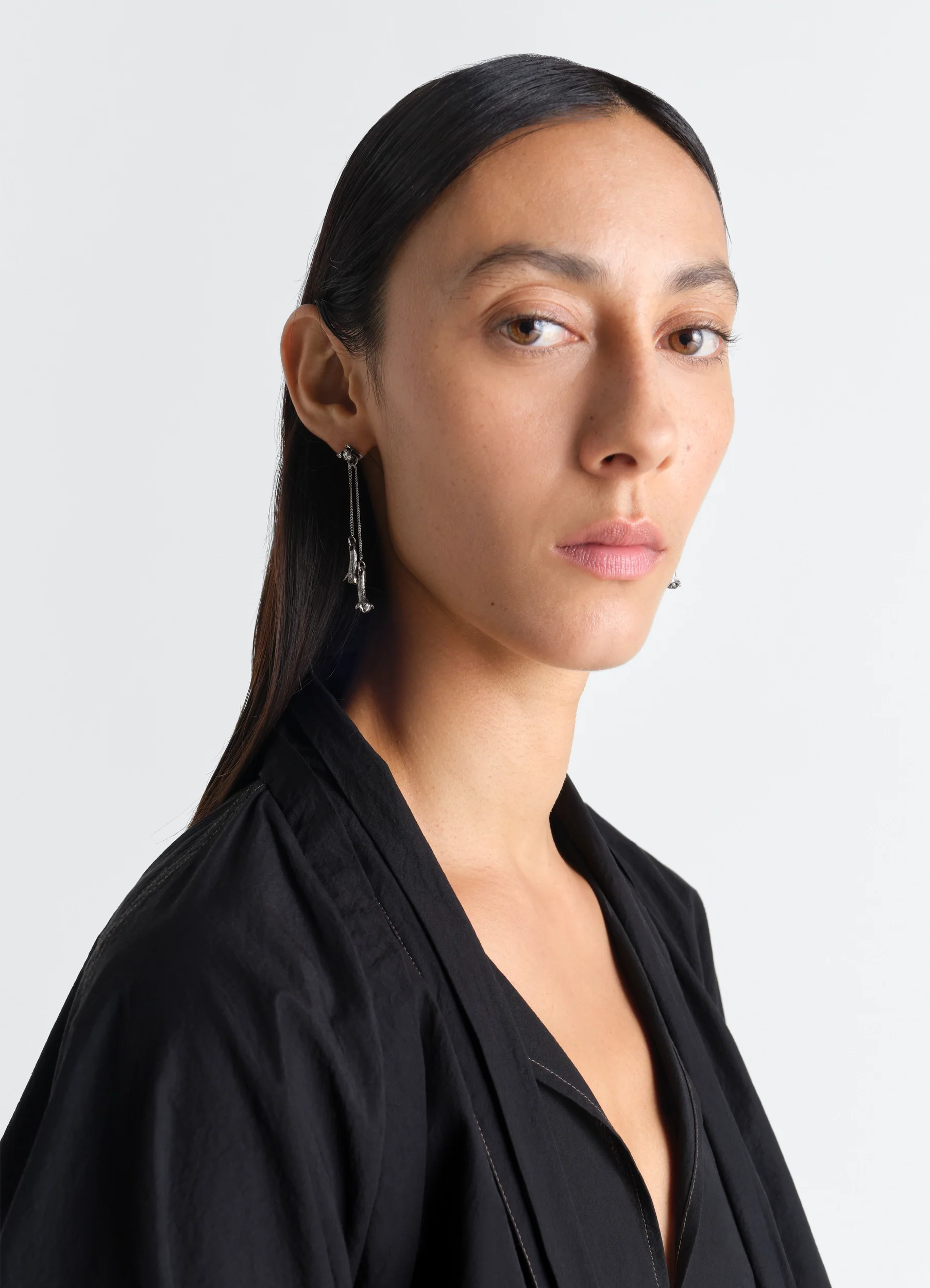 CLOVE PENDANT EARRINGS - Image 2