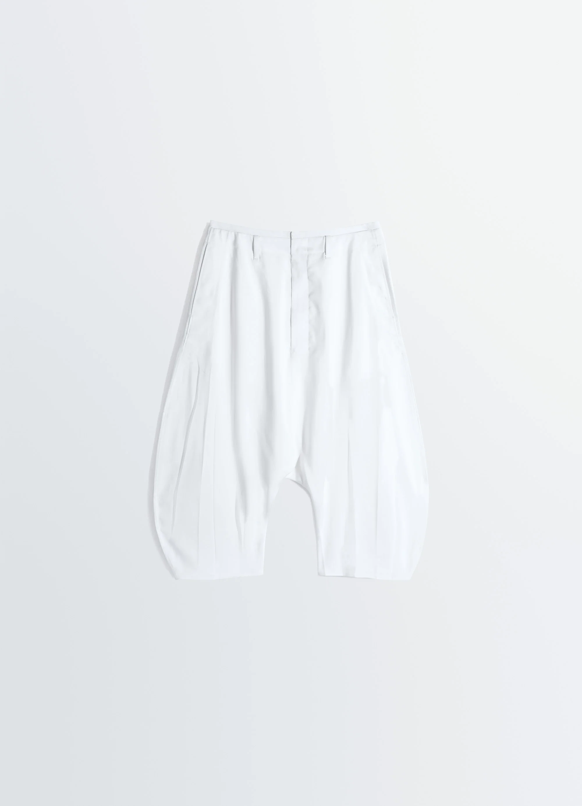 CREASED DROPPED CROTCH BERMUDAS IN POLY VISCOSE TWILL - Image 6
