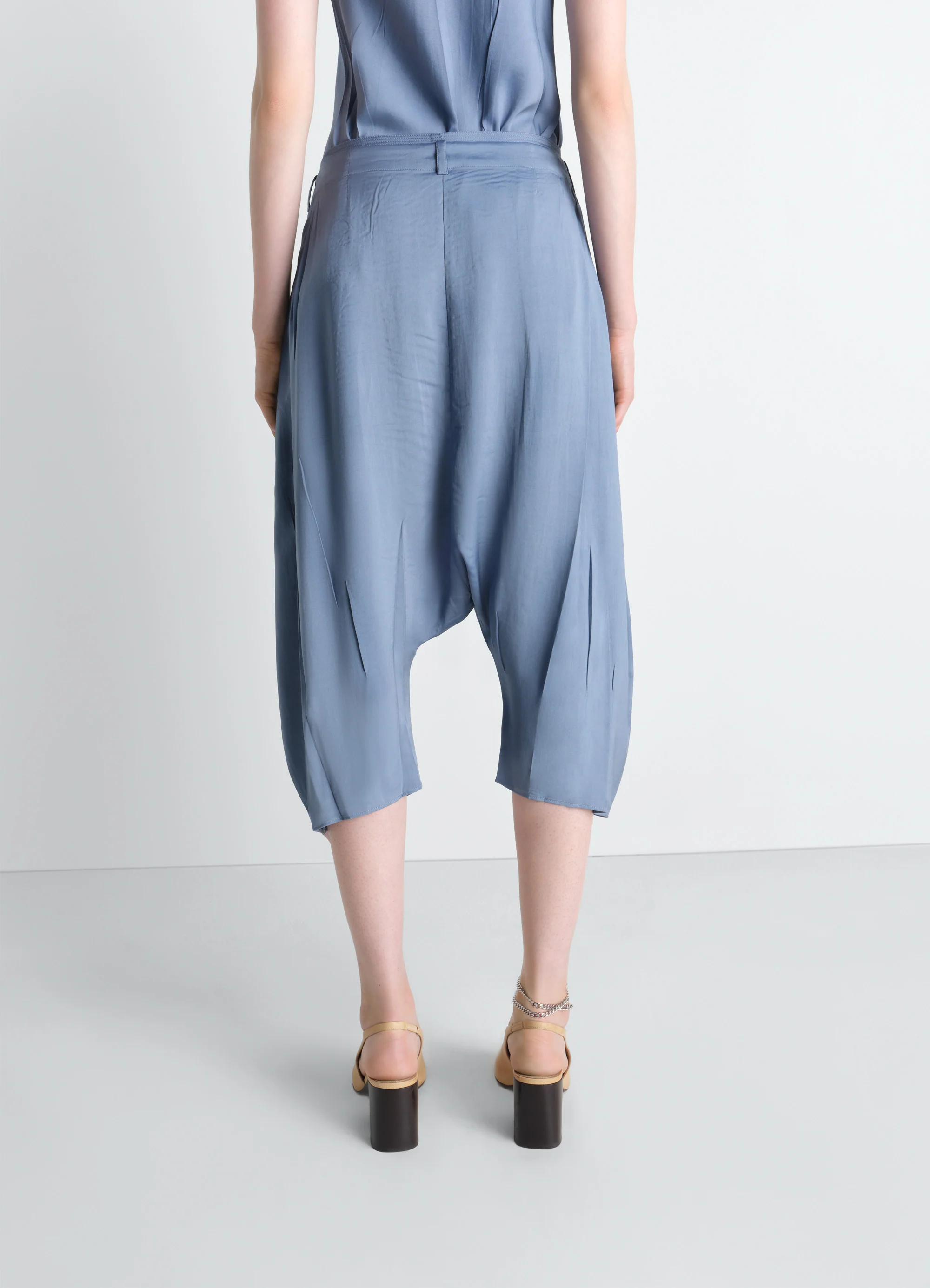CREASED DROPPED CROTCH BERMUDAS IN POLY VISCOSE TWILL - Image 5