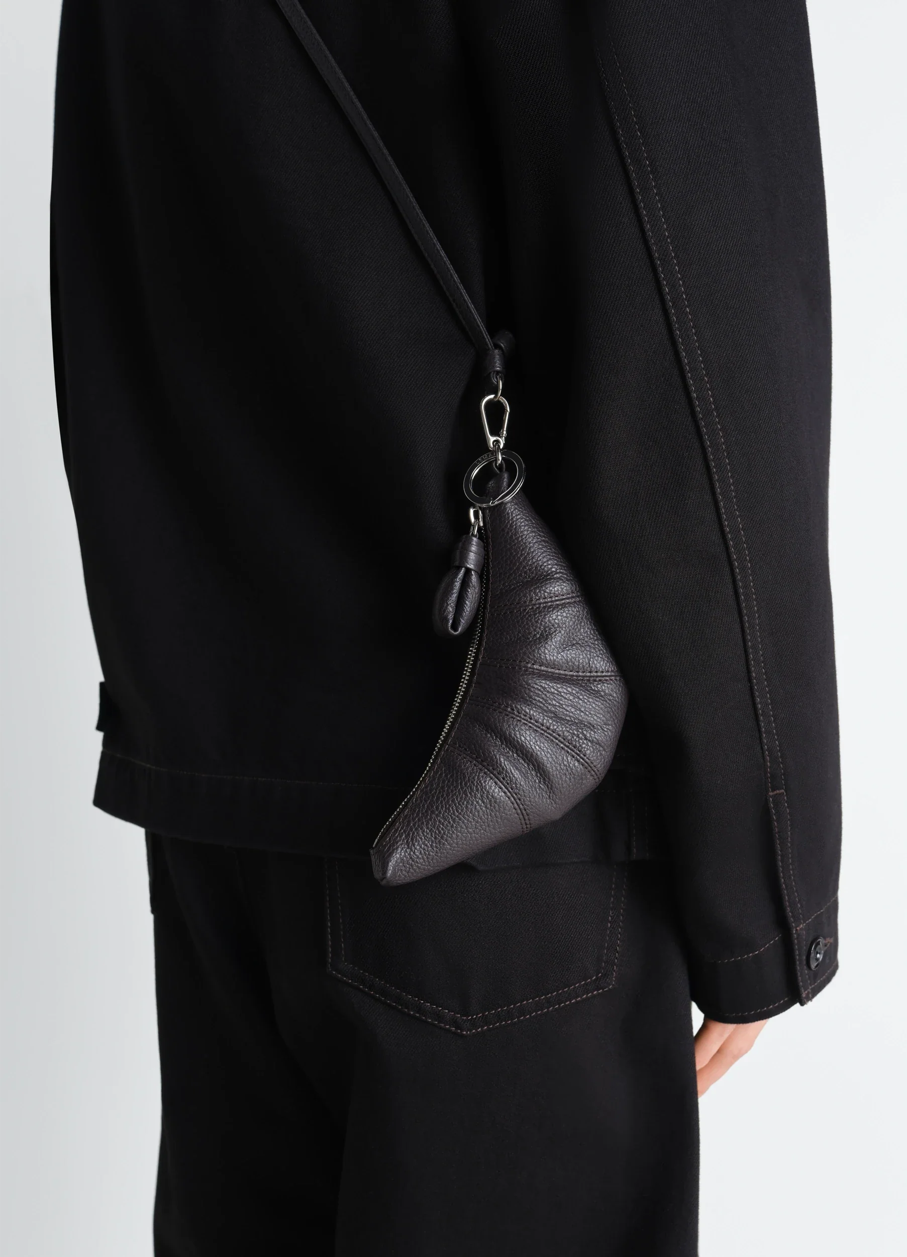 CROSS-BODY CROISSANT COIN PURSE IN LEATHER - Image 2