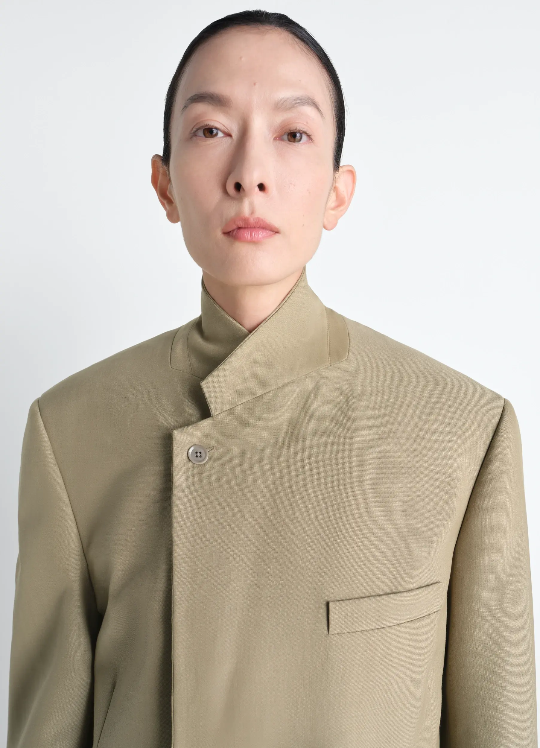 DOUBLE BREASTED TAILORED JACKET IN TROPICAL POLYWOOL - Image 3