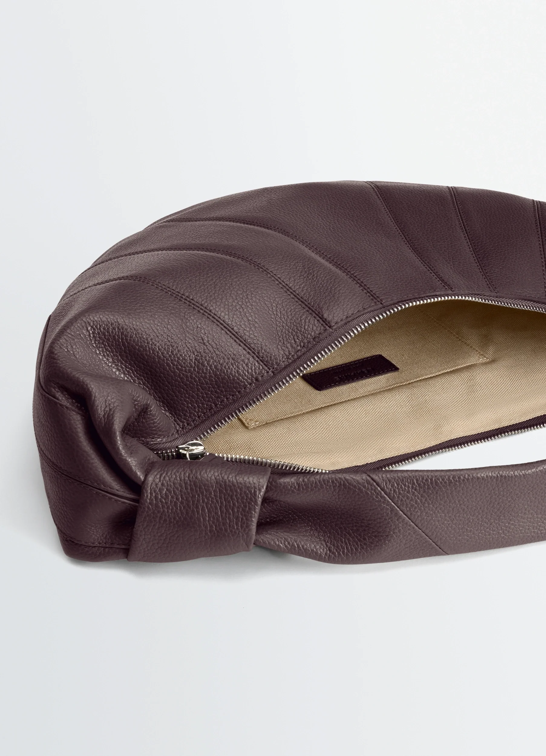 FORTUNE CROISSANT BAG IN LEATHER - Image 4