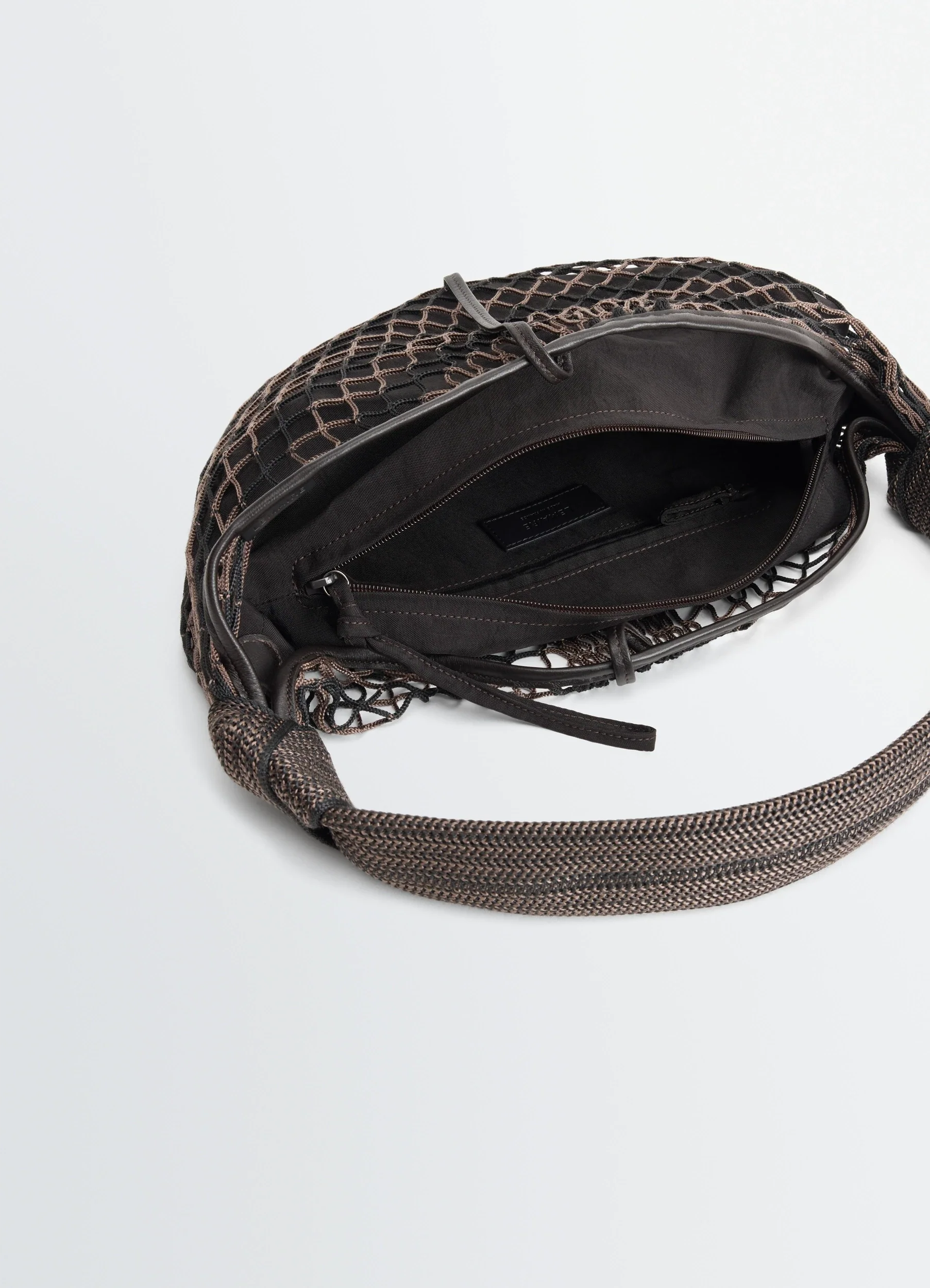 FORTUNE CROISSANT FILT BAG - Image 4