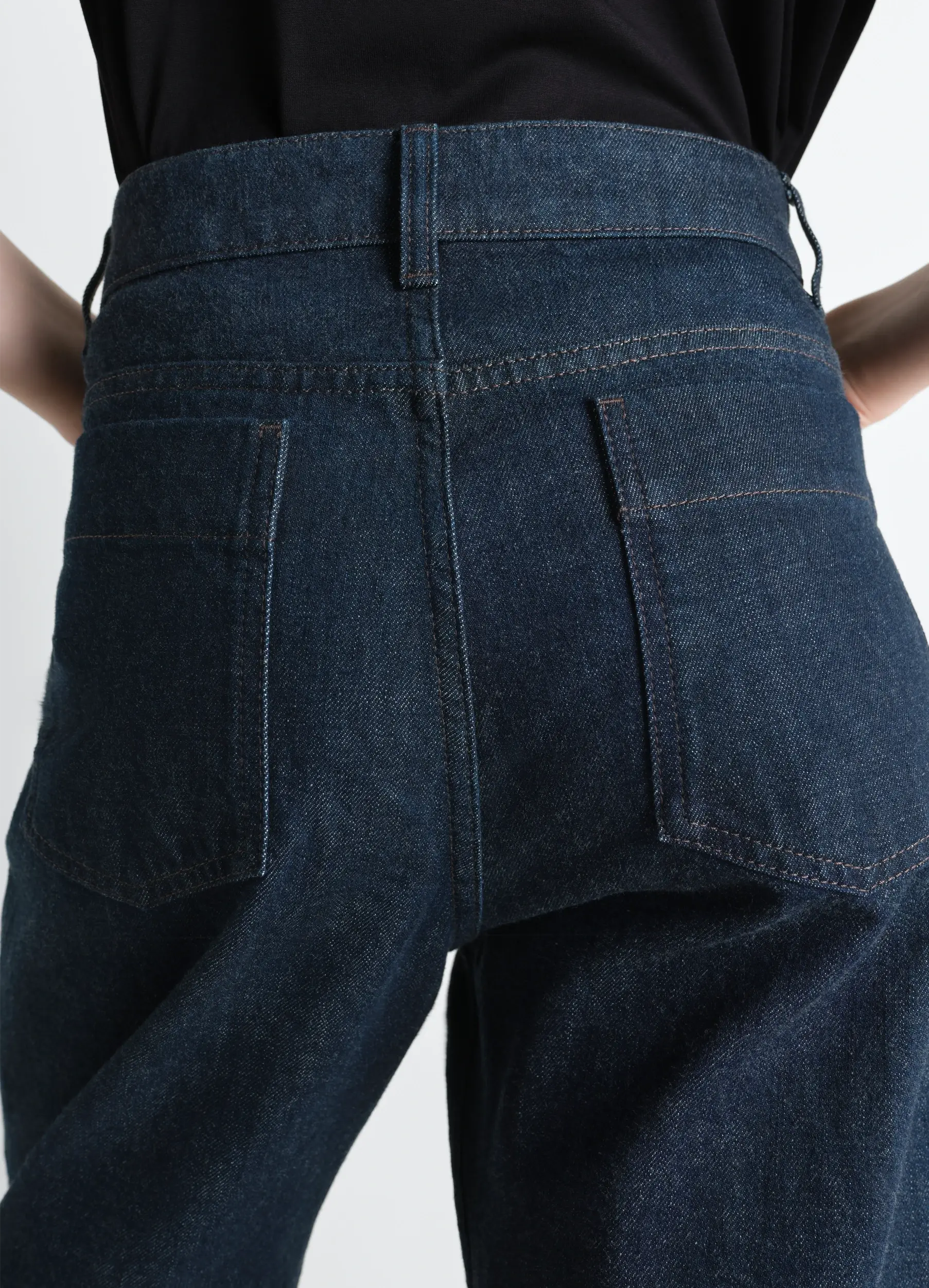 HIGH WAISTED CURVED PANTS IN DENIM - Image 4