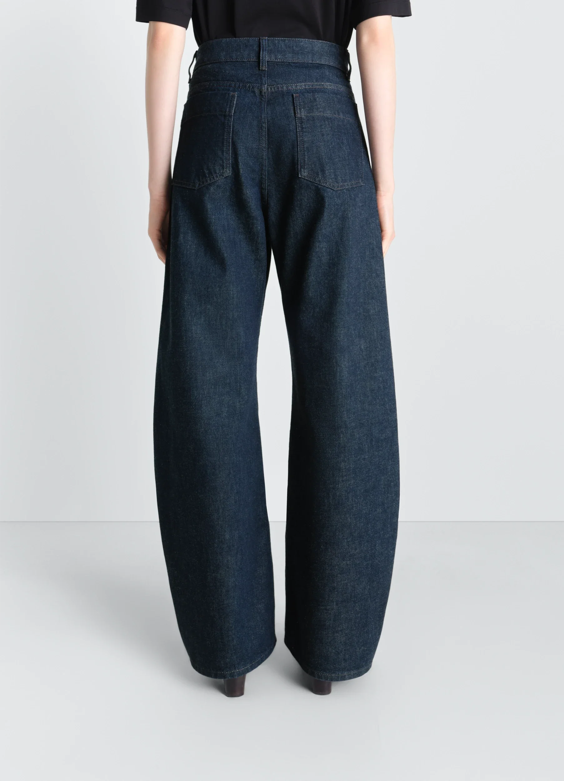HIGH WAISTED CURVED PANTS IN DENIM - Image 5