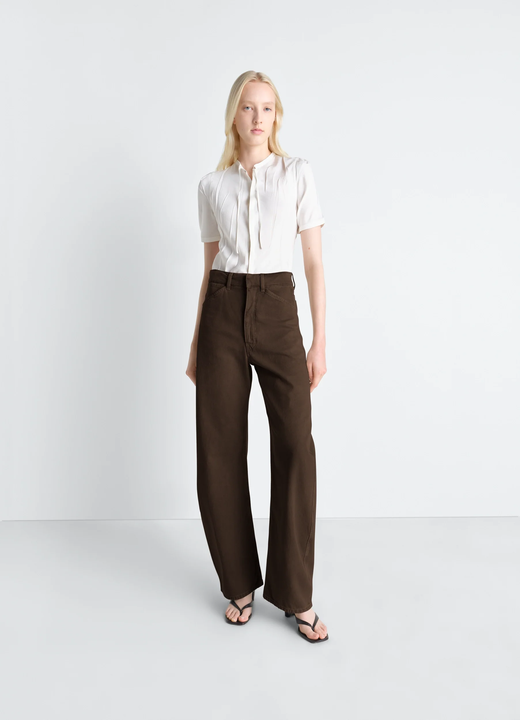 HIGH WAISTED CURVED PANTS IN DYED HEAVY BROKEN TWILL - Image 2