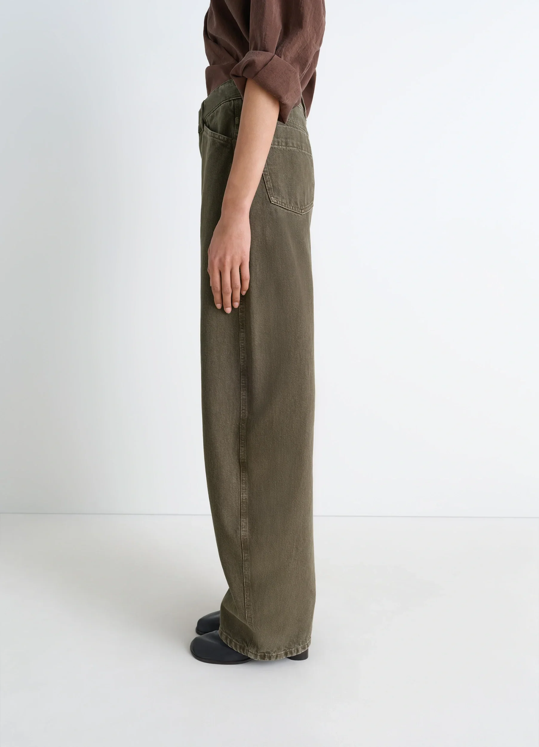 HIGH WAISTED CURVED PANTS IN DENIM - Image 3