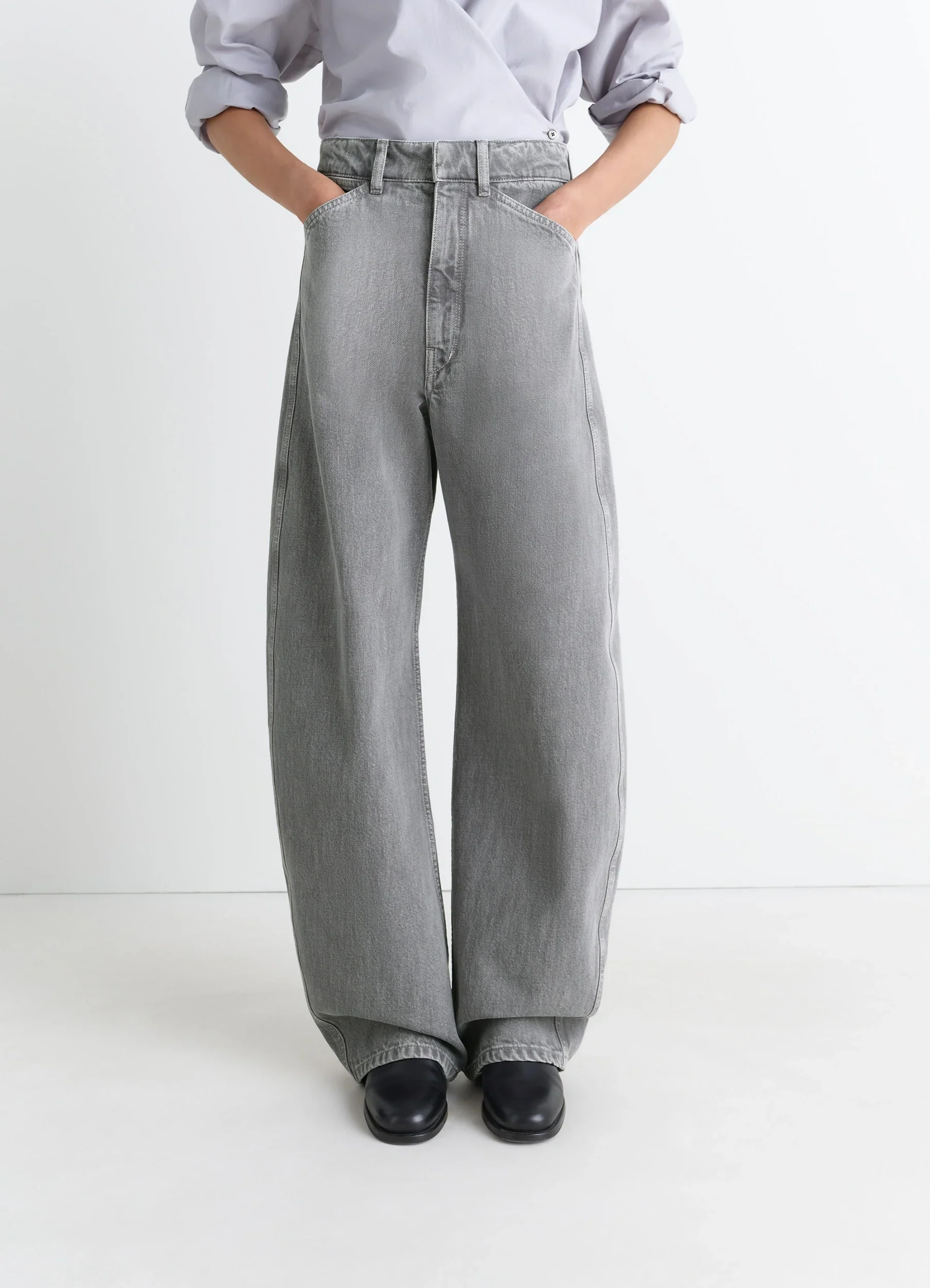 HIGH WAISTED CURVED PANTS IN DENIM - Image 2