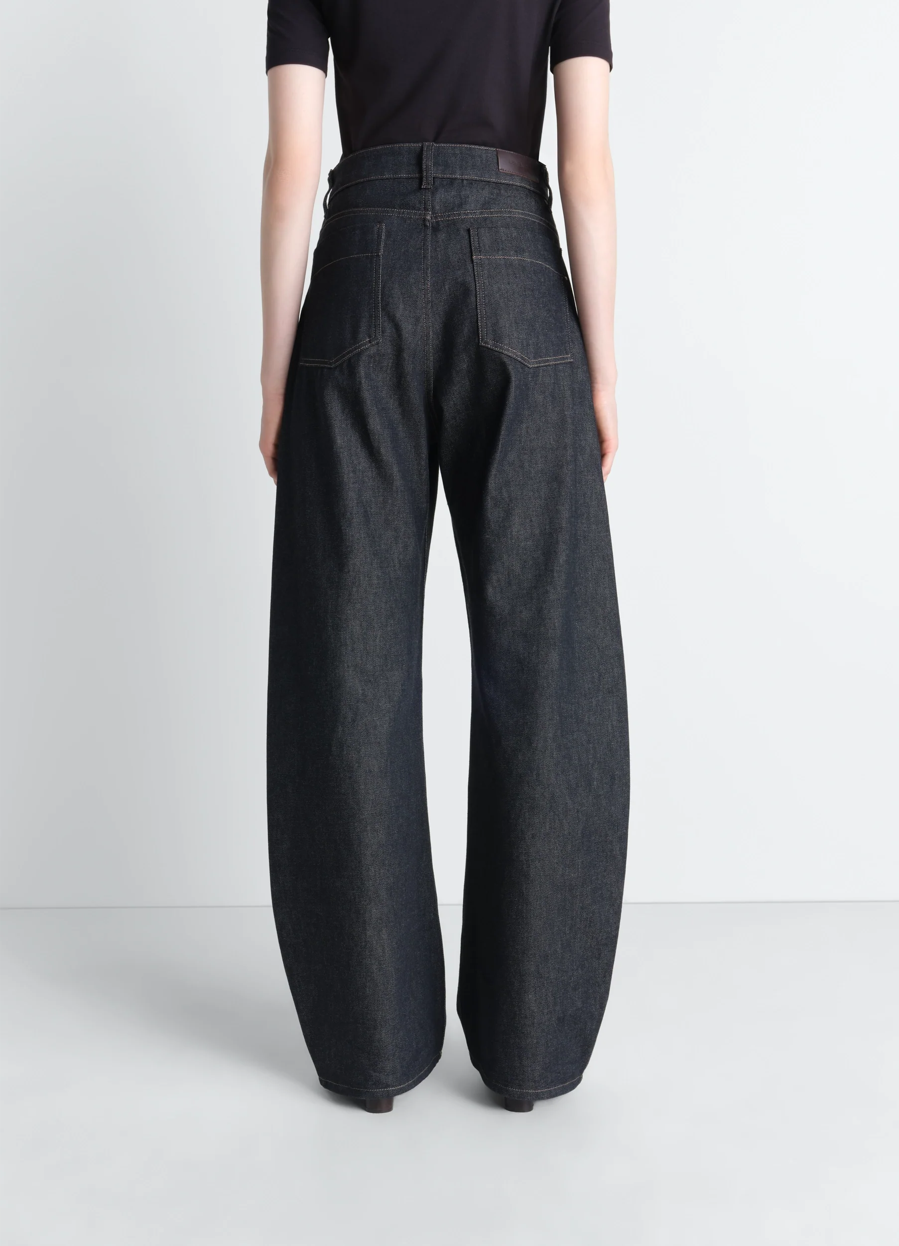 HIGH WAISTED CURVED PANTS IN DENIM - Image 5