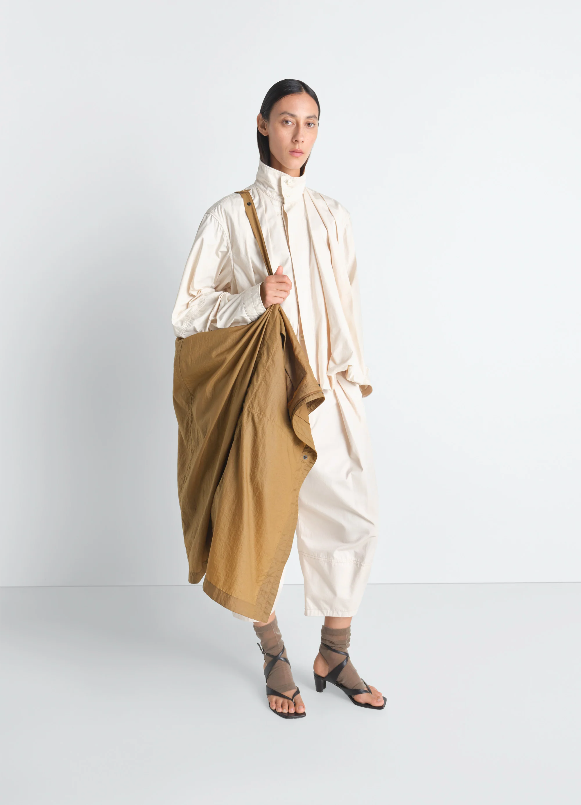 HOODED RAINCOAT IN LIGHT NYLON - Image 4
