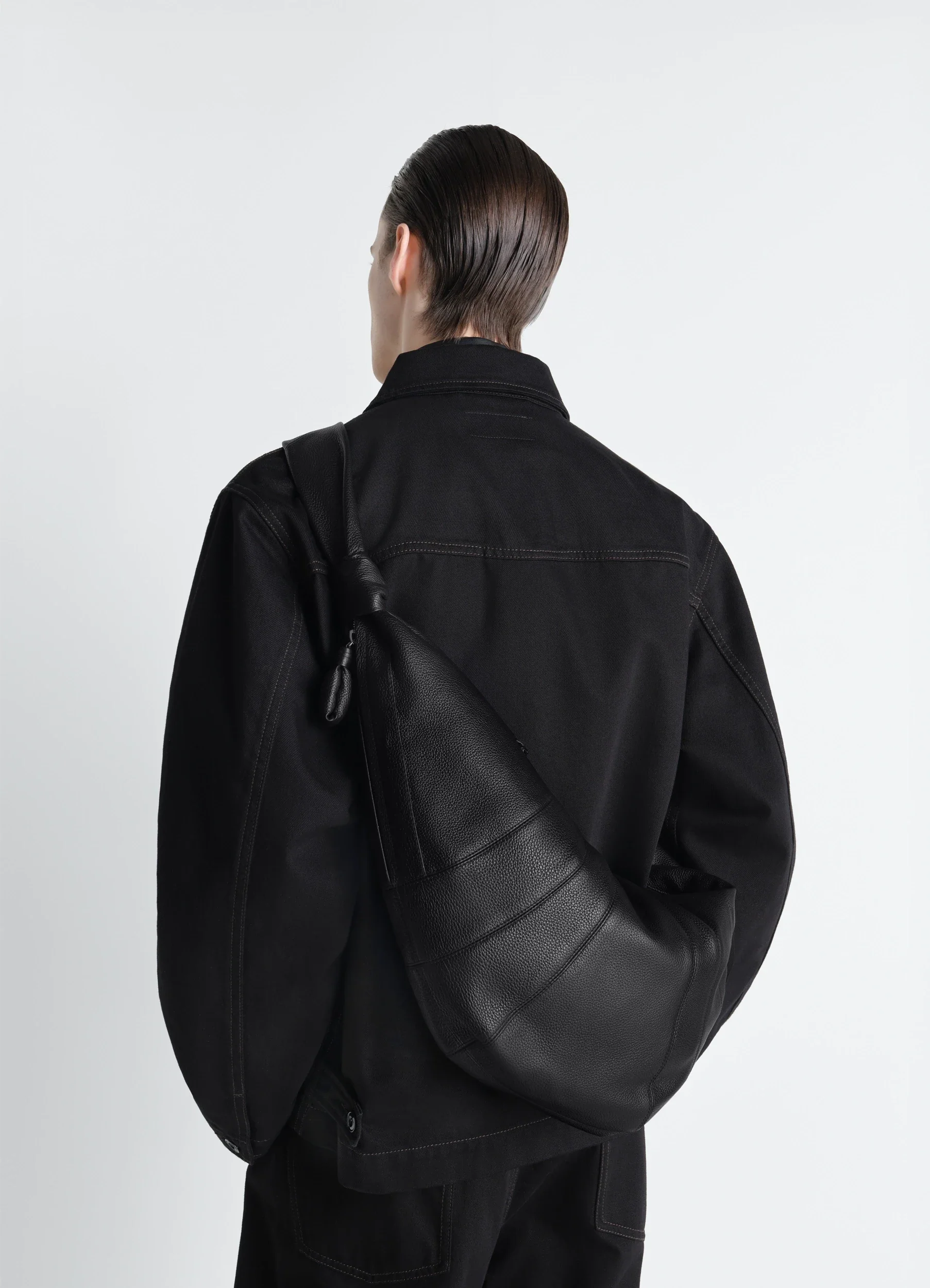 LARGE CROISSANT BAG IN LEATHER - Image 2
