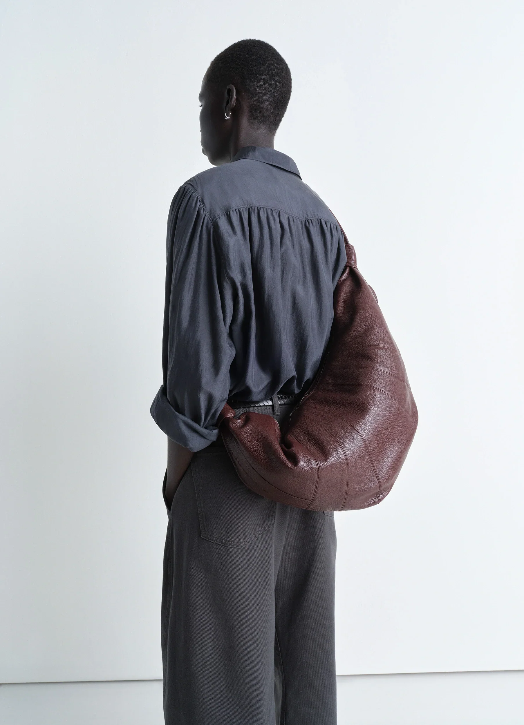 LARGE CROISSANT BAG IN LEATHER - Image 3
