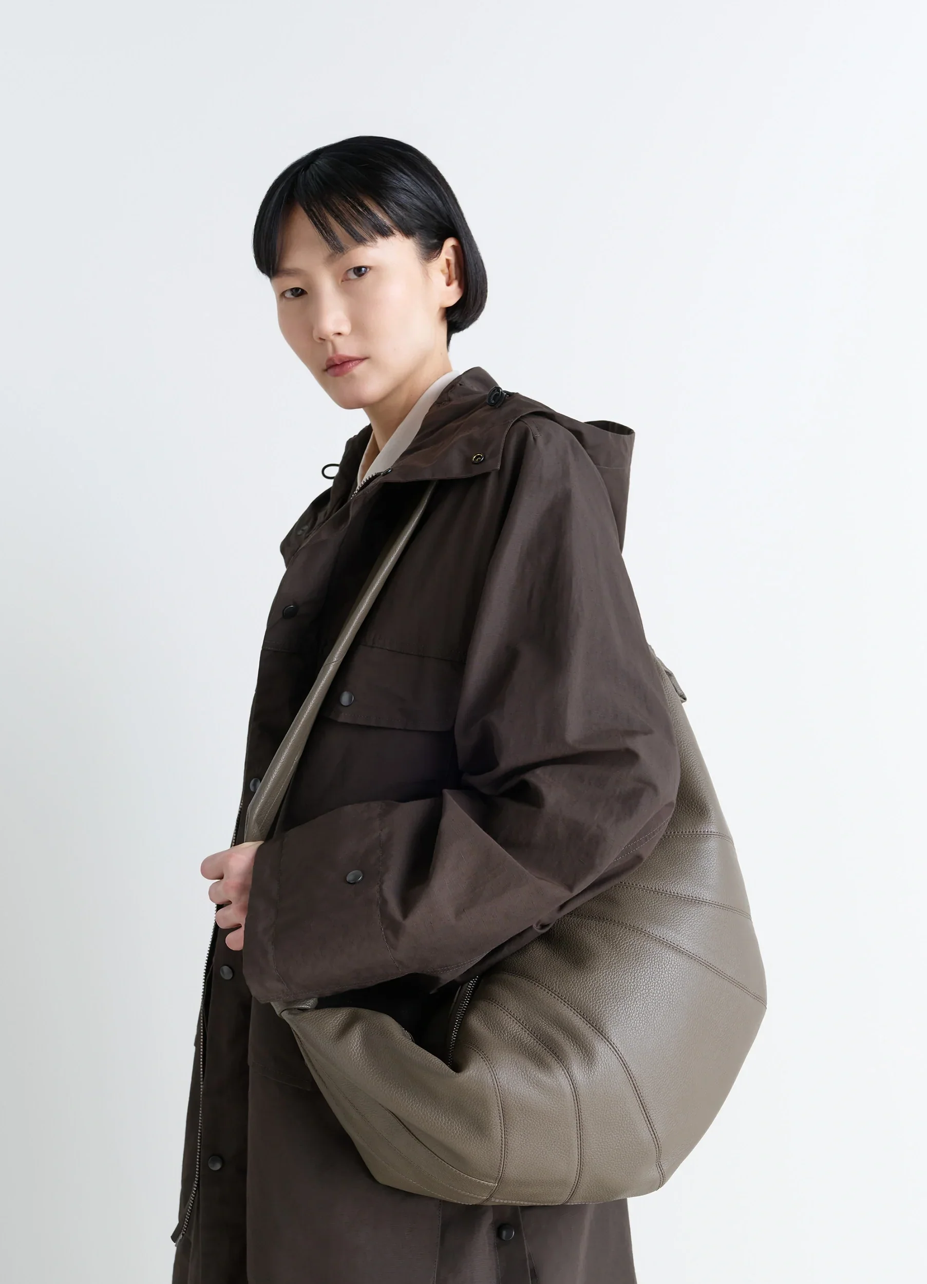 LARGE CROISSANT BAG IN LEATHER - Image 2