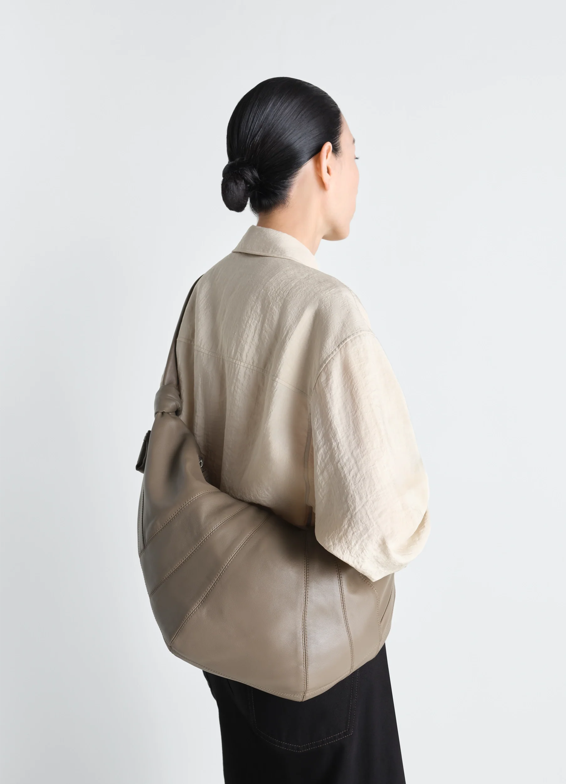 LARGE CROISSANT BAG IN LEATHER - Image 3