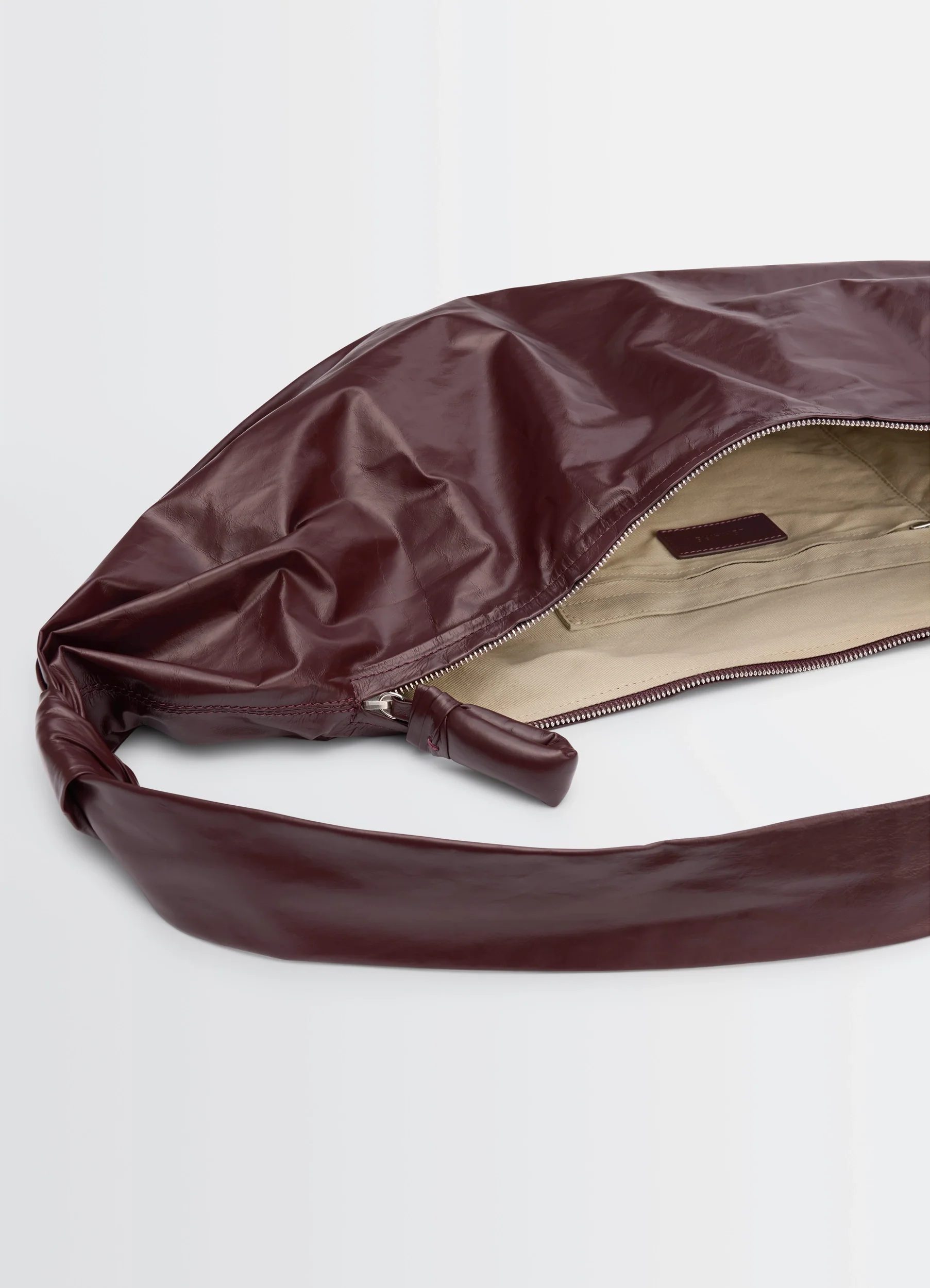 LARGE SOFT CROISSANT BAG IN PAPER LEATHER - Image 4