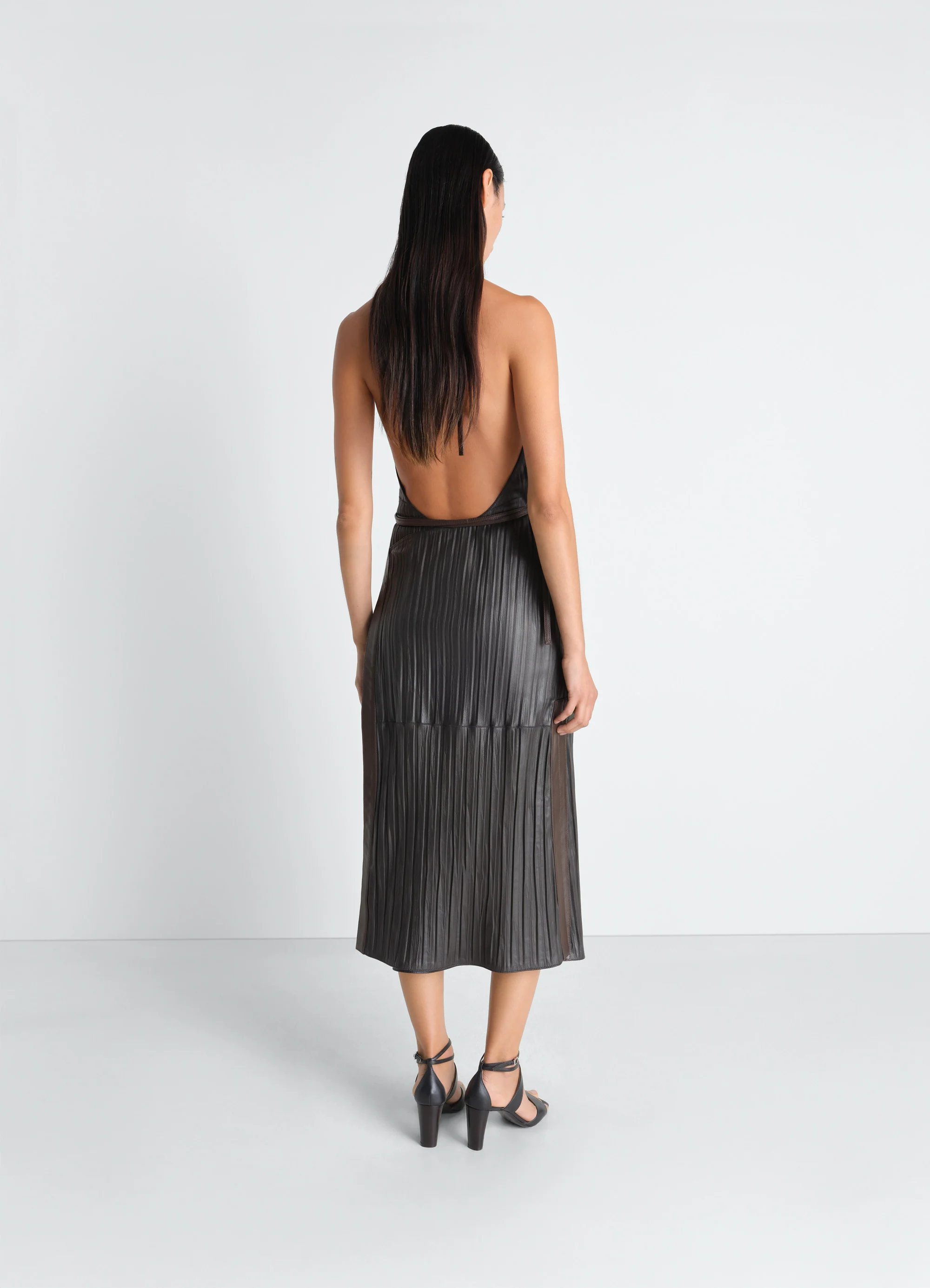 LEATHER APRON DRESS IN CRINKLE LAMB LEATHER - Image 5