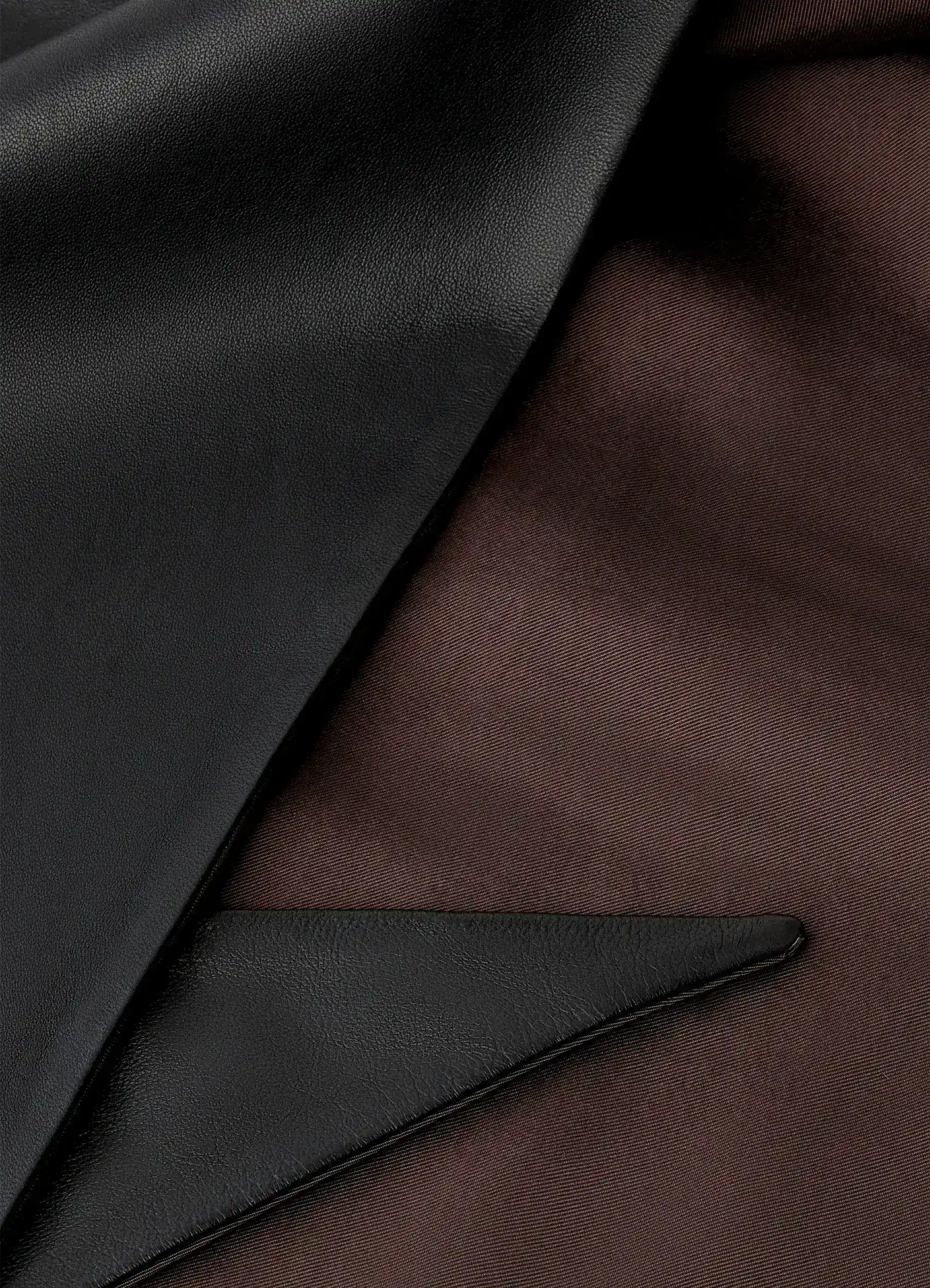 LEATHER TRIANGLE SCARF - Image 4