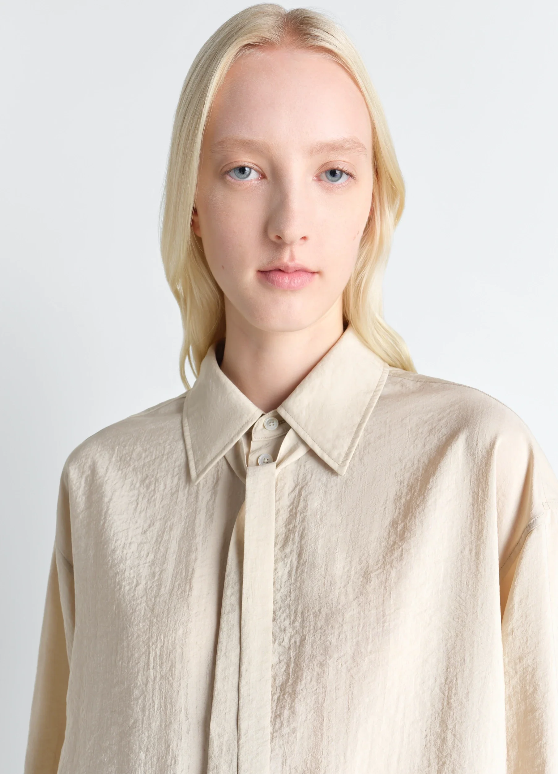 LONG SHIRT WITH TIE IN DRY SILK - Image 4