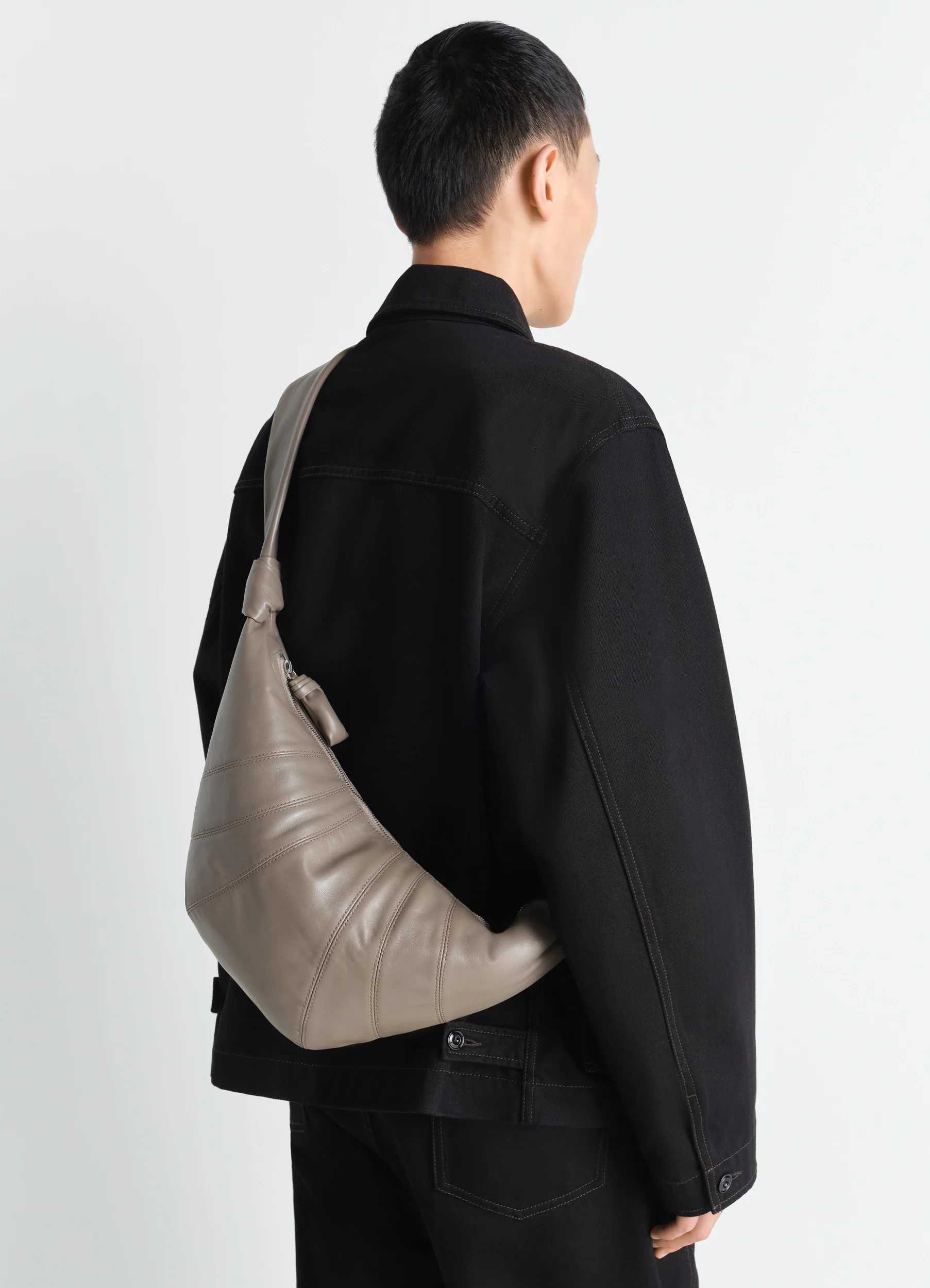 MEDIUM CROISSANT BAG IN LEATHER - Image 3