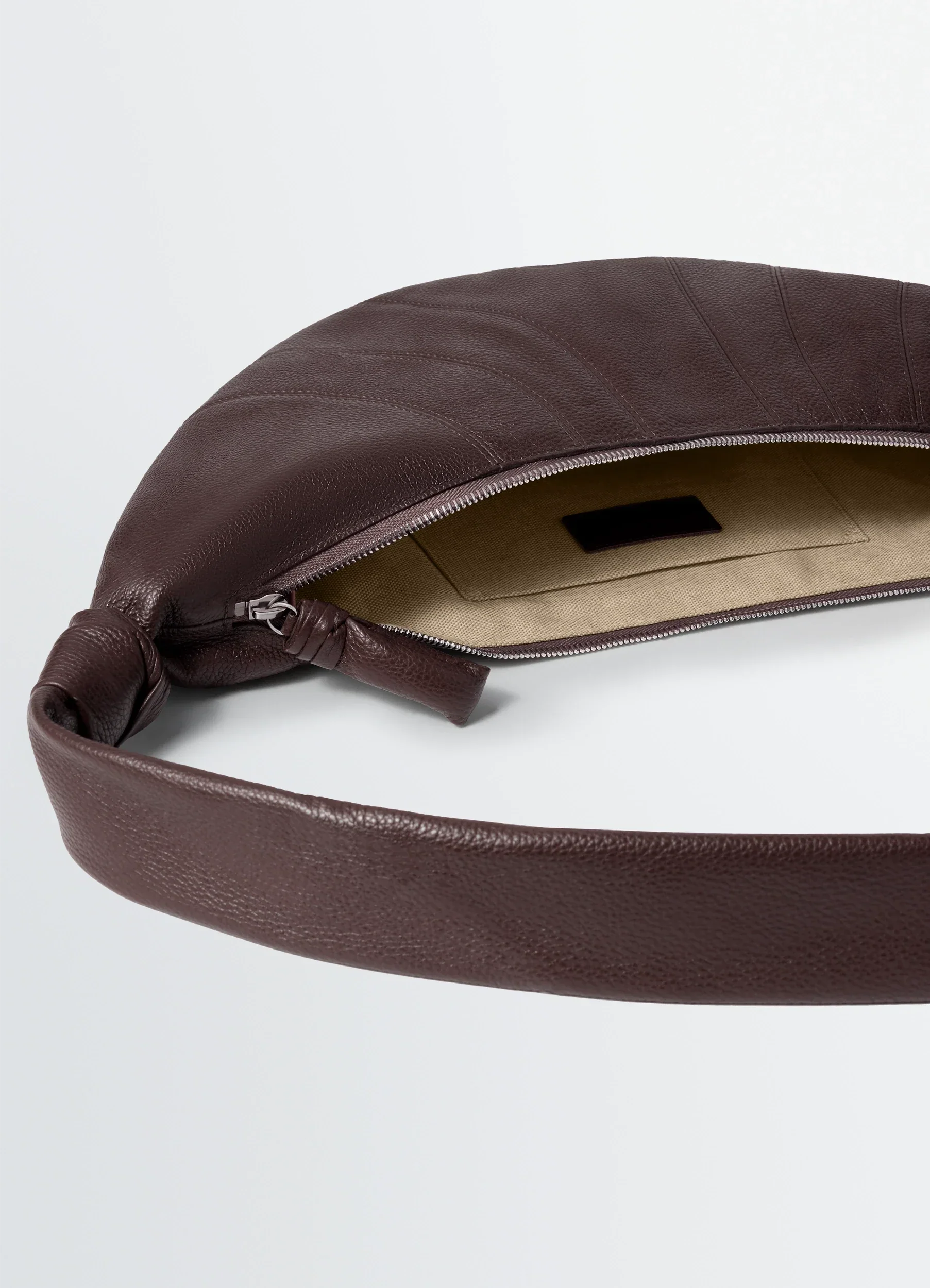 MEDIUM CROISSANT BAG IN LEATHER - Image 4
