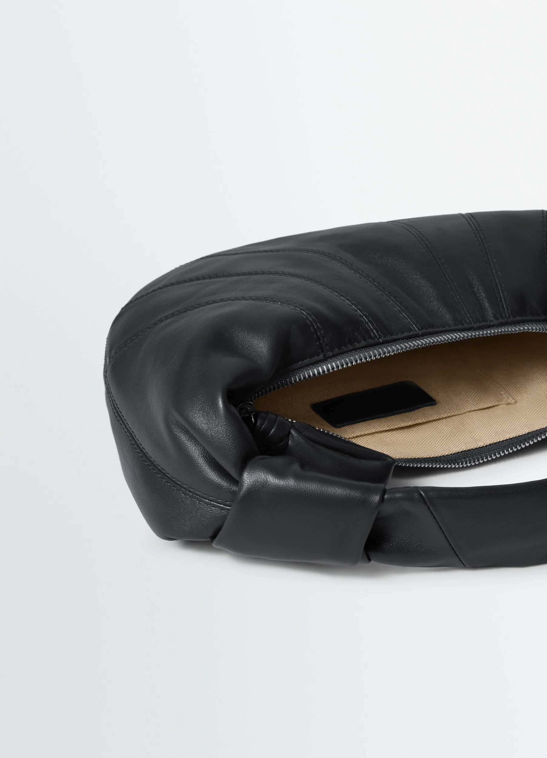 MINI FORTUNE CROISSANT BAG IN LEATHER - Image 4