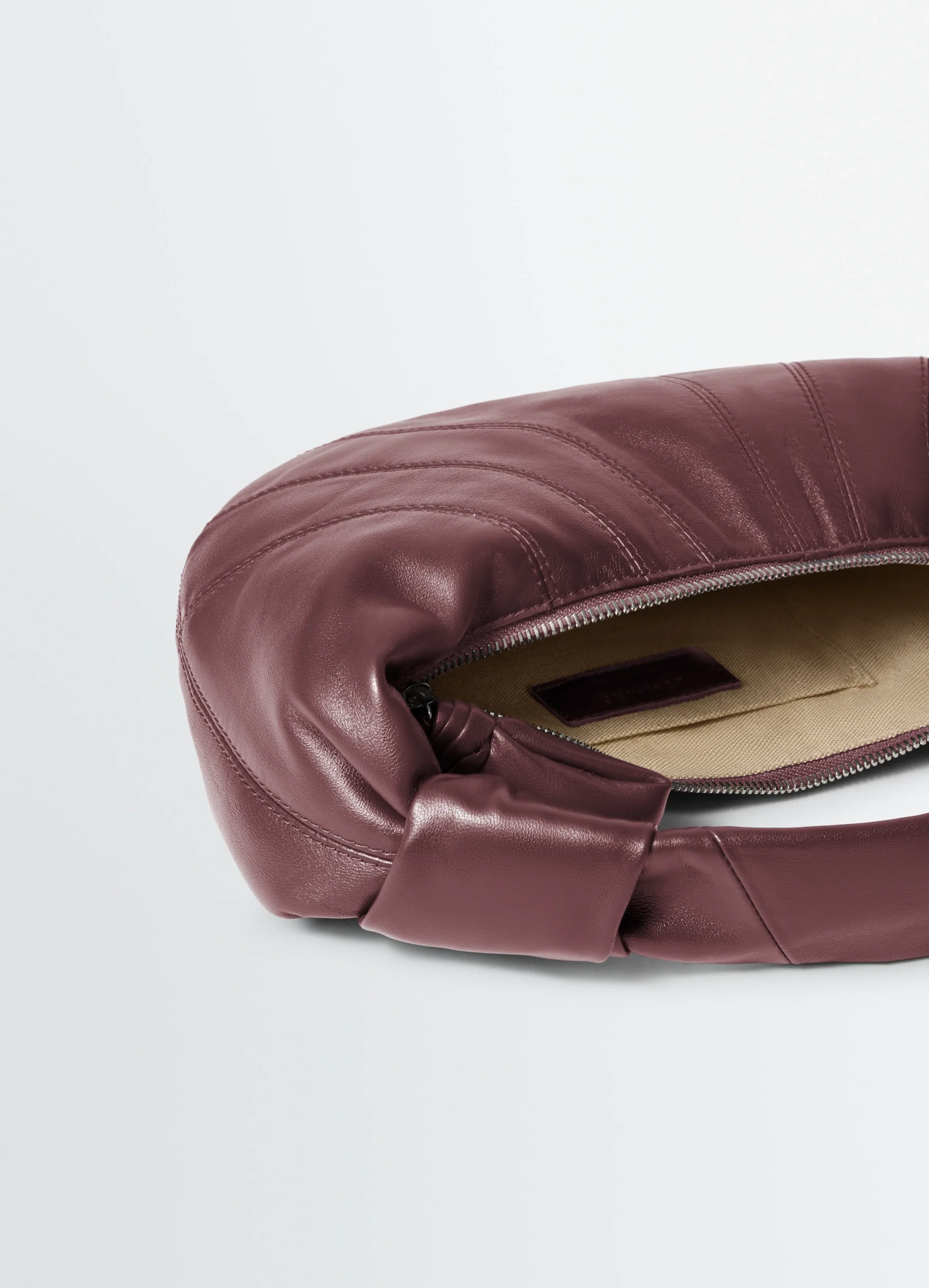 MINI FORTUNE CROISSANT BAG IN LEATHER - Image 4