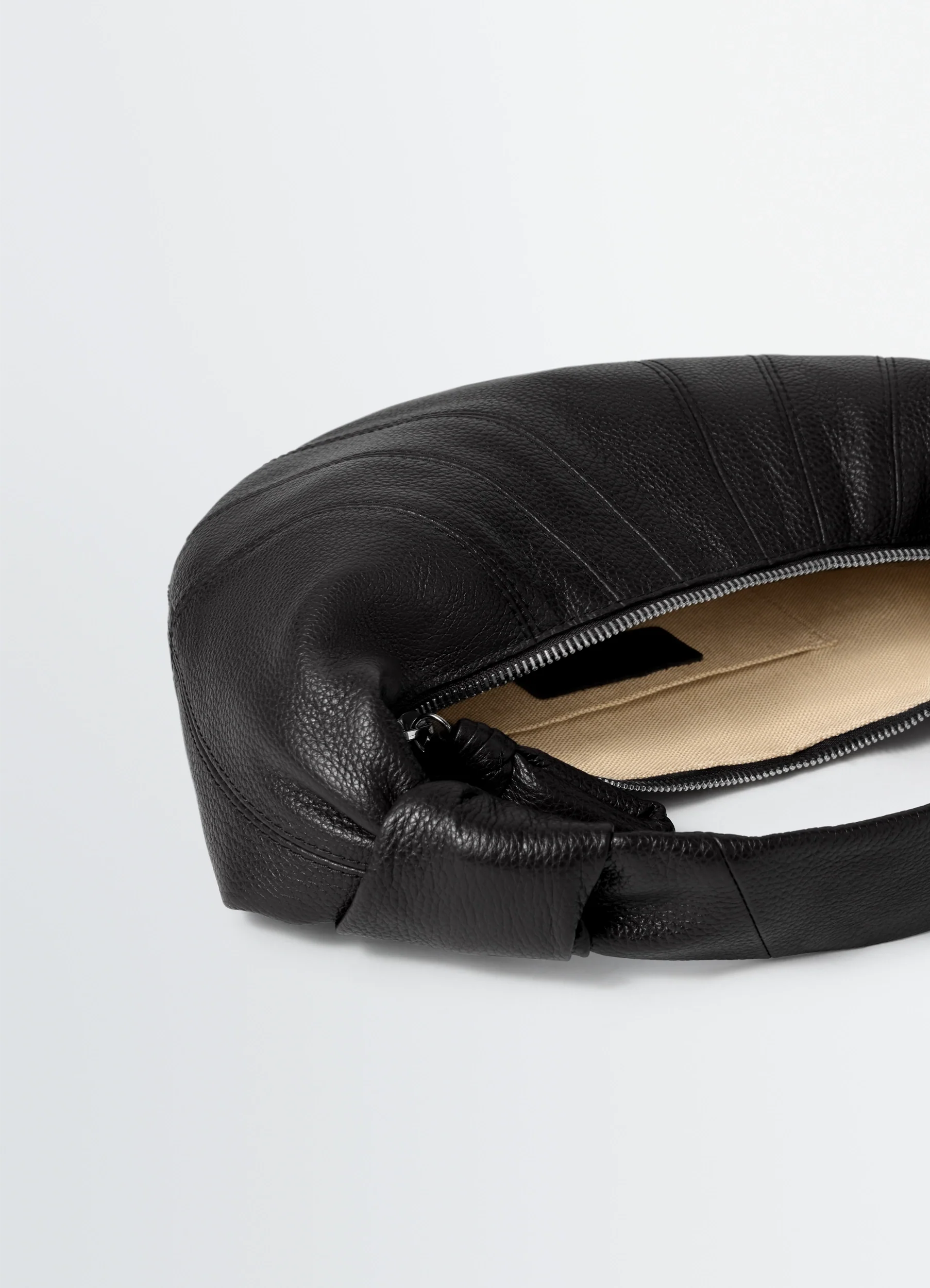 MINI FORTUNE CROISSANT BAG IN LEATHER - Image 4