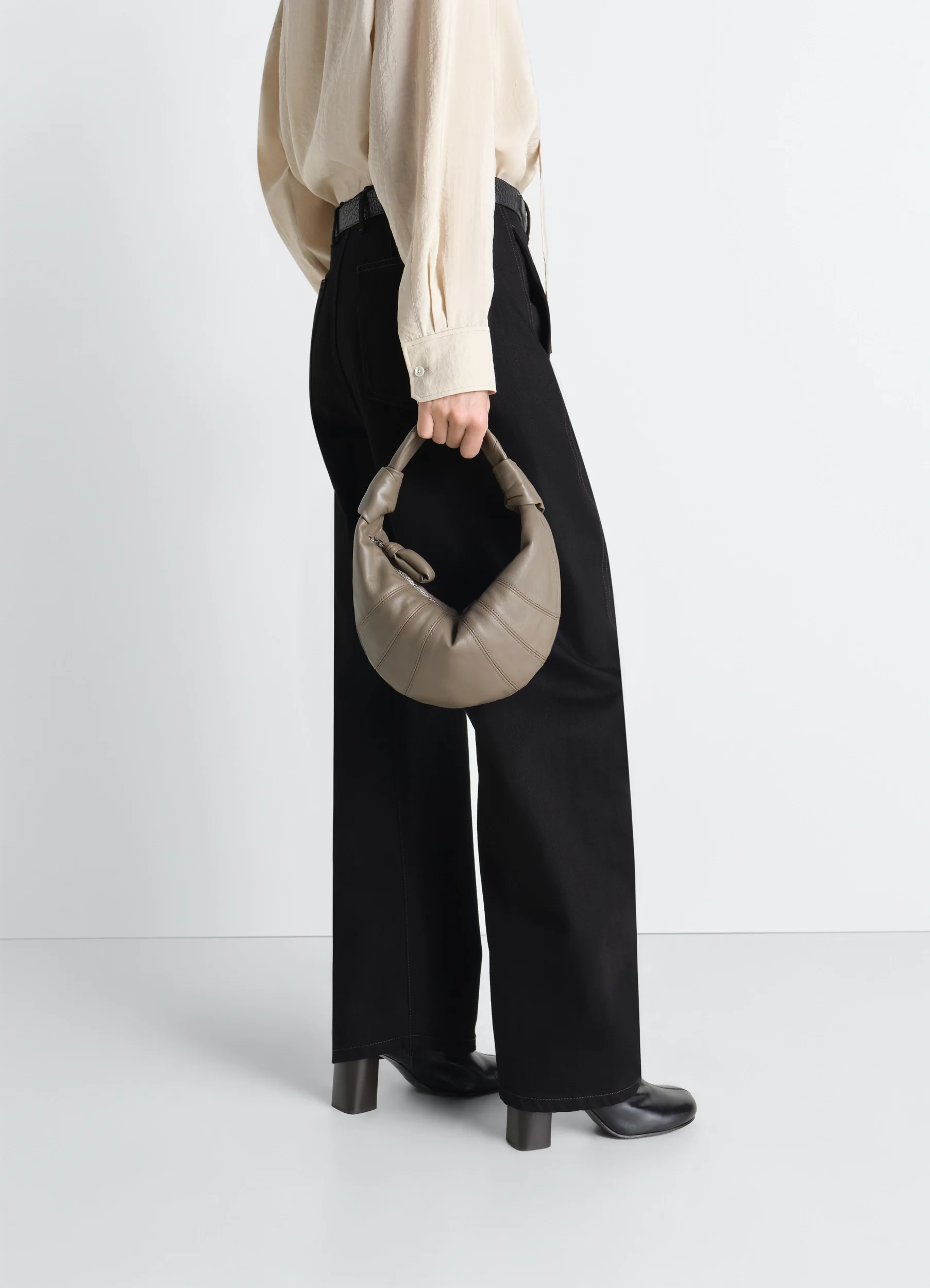 MINI FORTUNE CROISSANT BAG IN LEATHER - Image 2