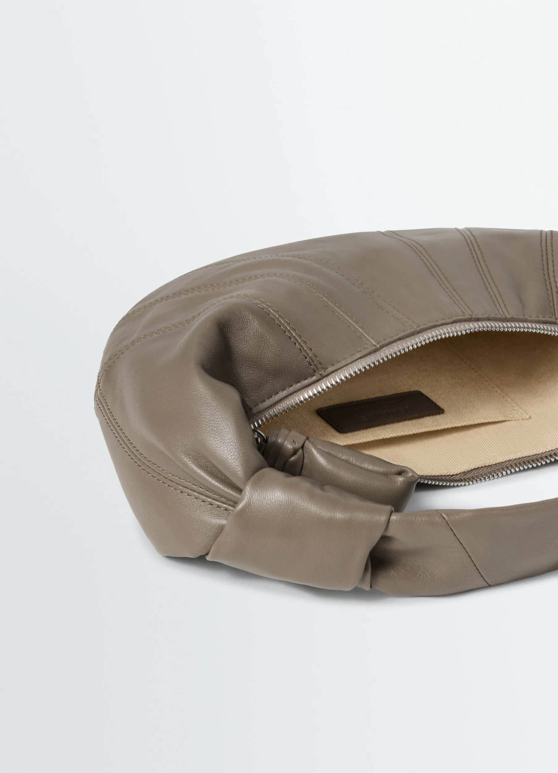 MINI FORTUNE CROISSANT BAG IN LEATHER - Image 4