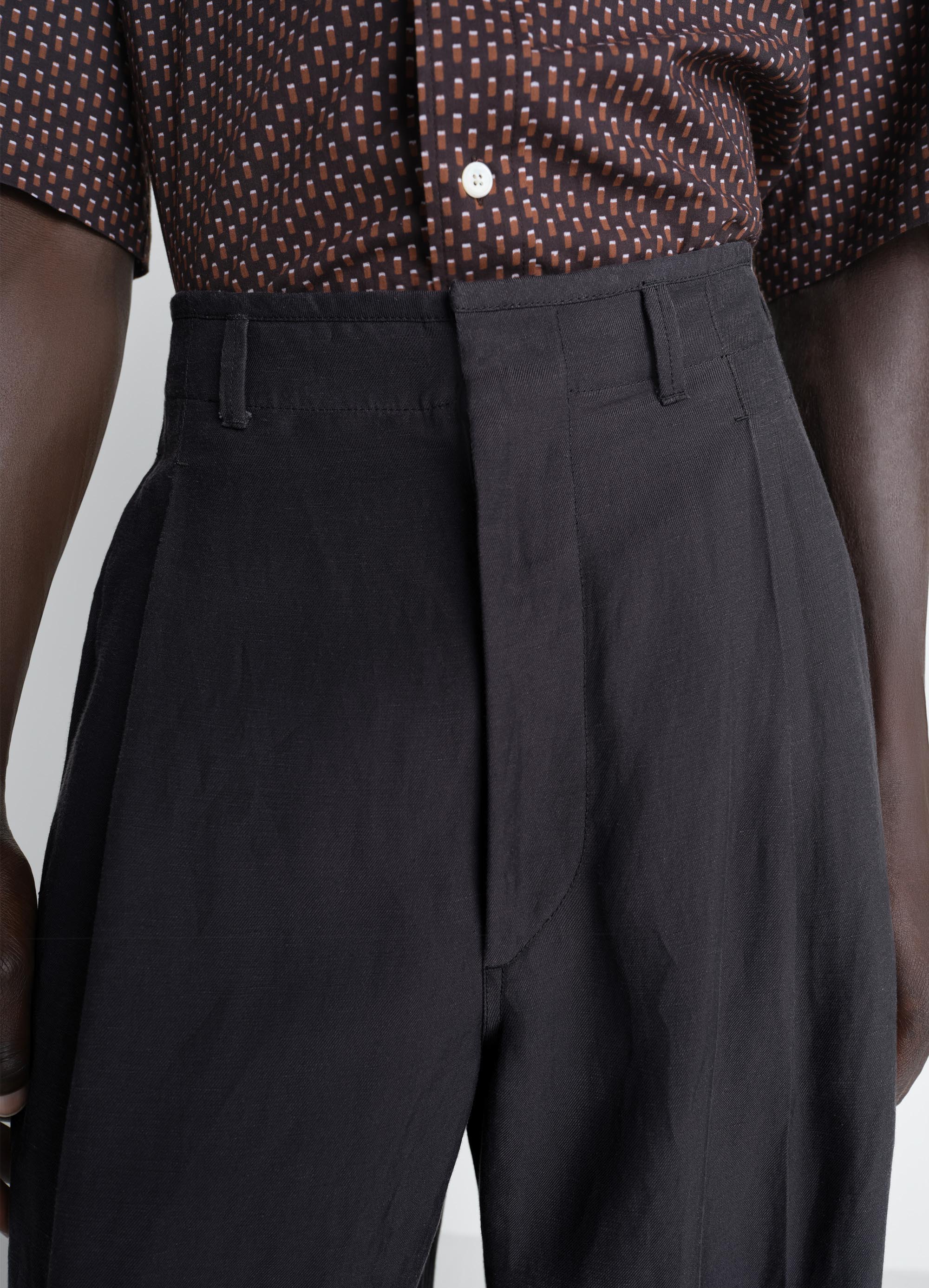 PLEATED TAILORED PANTS IN VISCOSE LINEN GABARDINE - Image 3