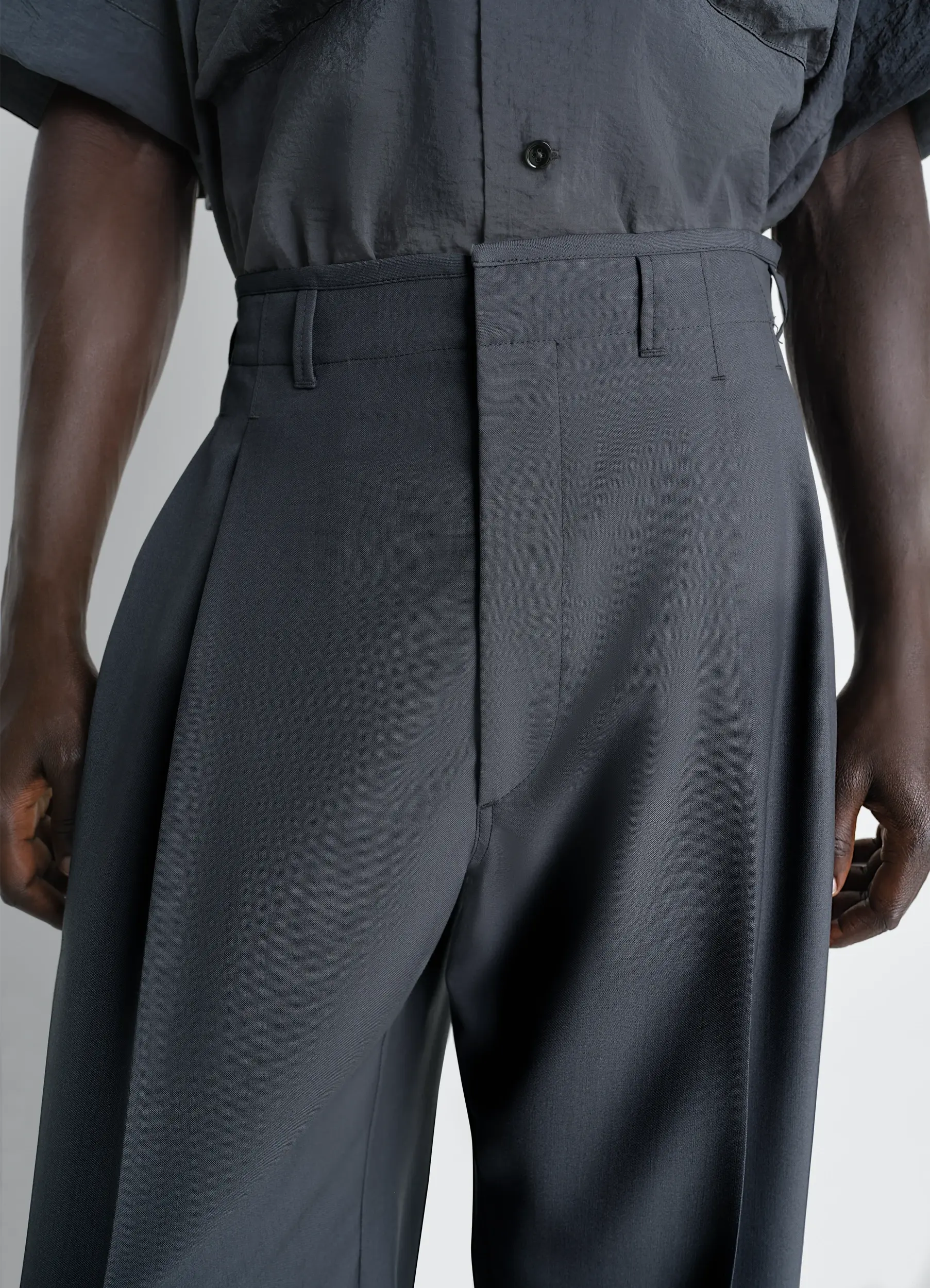 PLEATED TAILORED PANTS IN POLYWOOL - Image 4