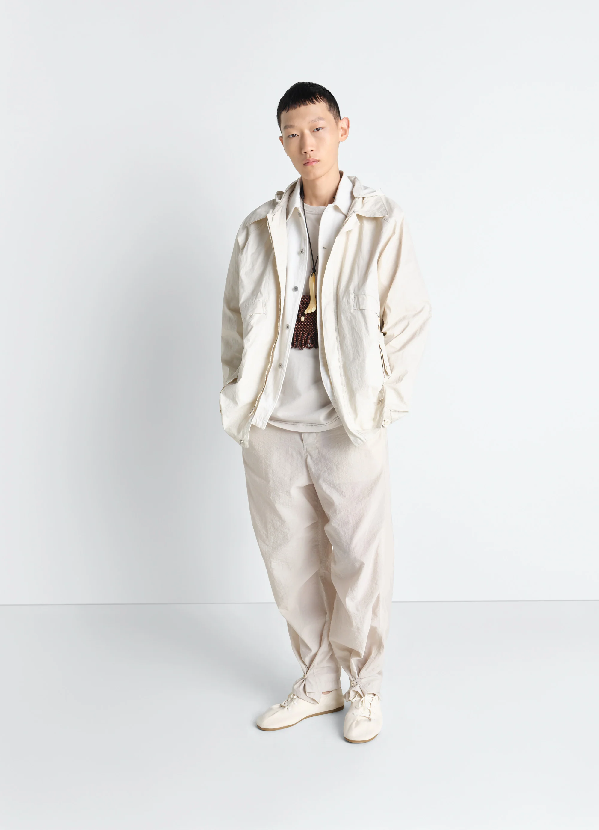 RAIN JACKET WITH DETACHABLE HOOD IN COATED TECHNICAL LINEN - Image 2