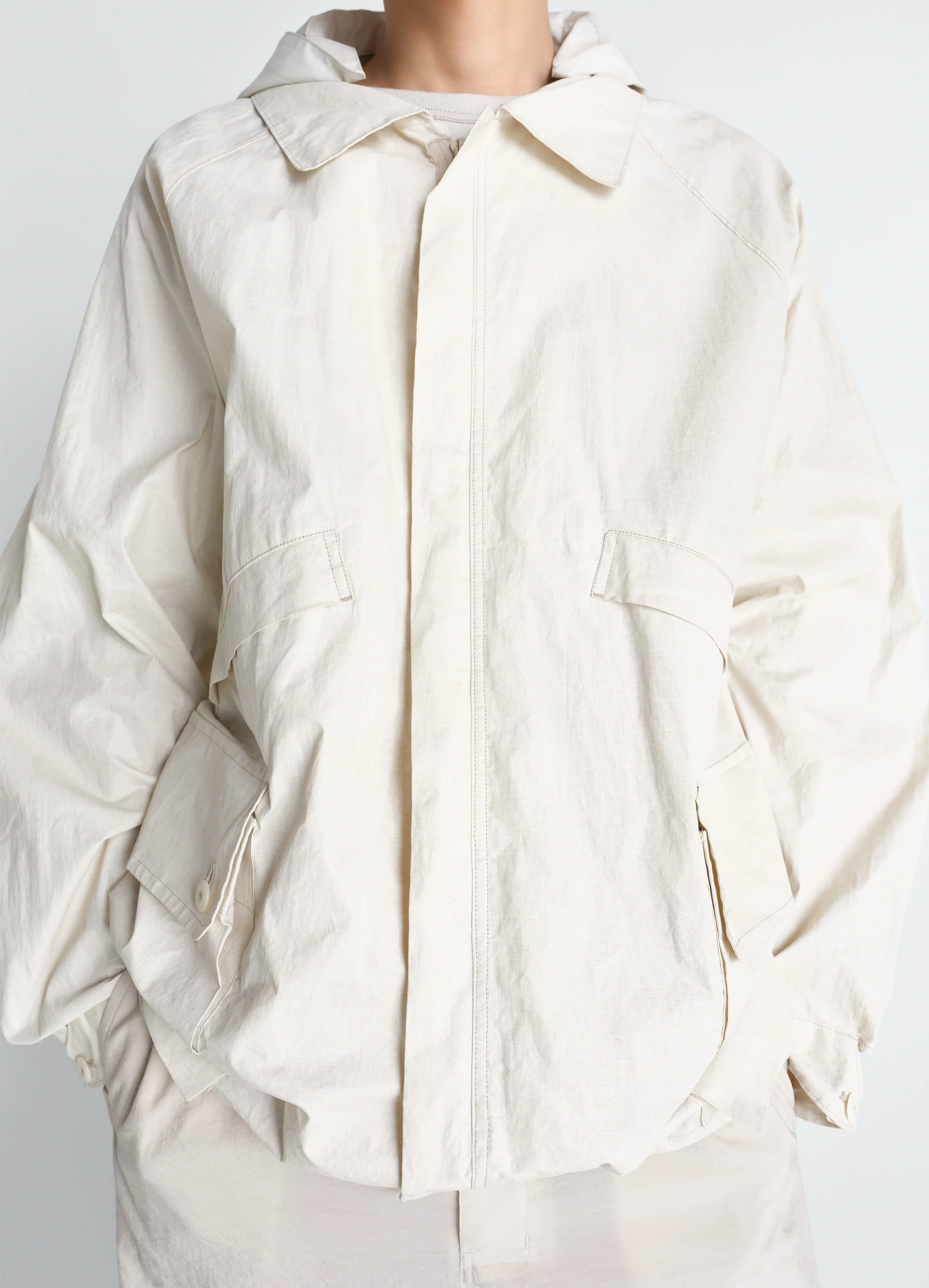 RAIN JACKET WITH DETACHABLE HOOD IN COATED TECHNICAL LINEN - Image 5