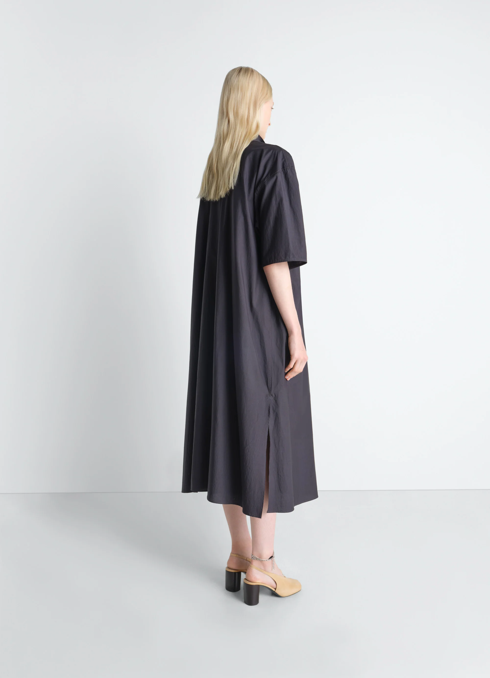 REVERSIBLE TUBE DRESS IN WASHED COTTON SILK - Image 6