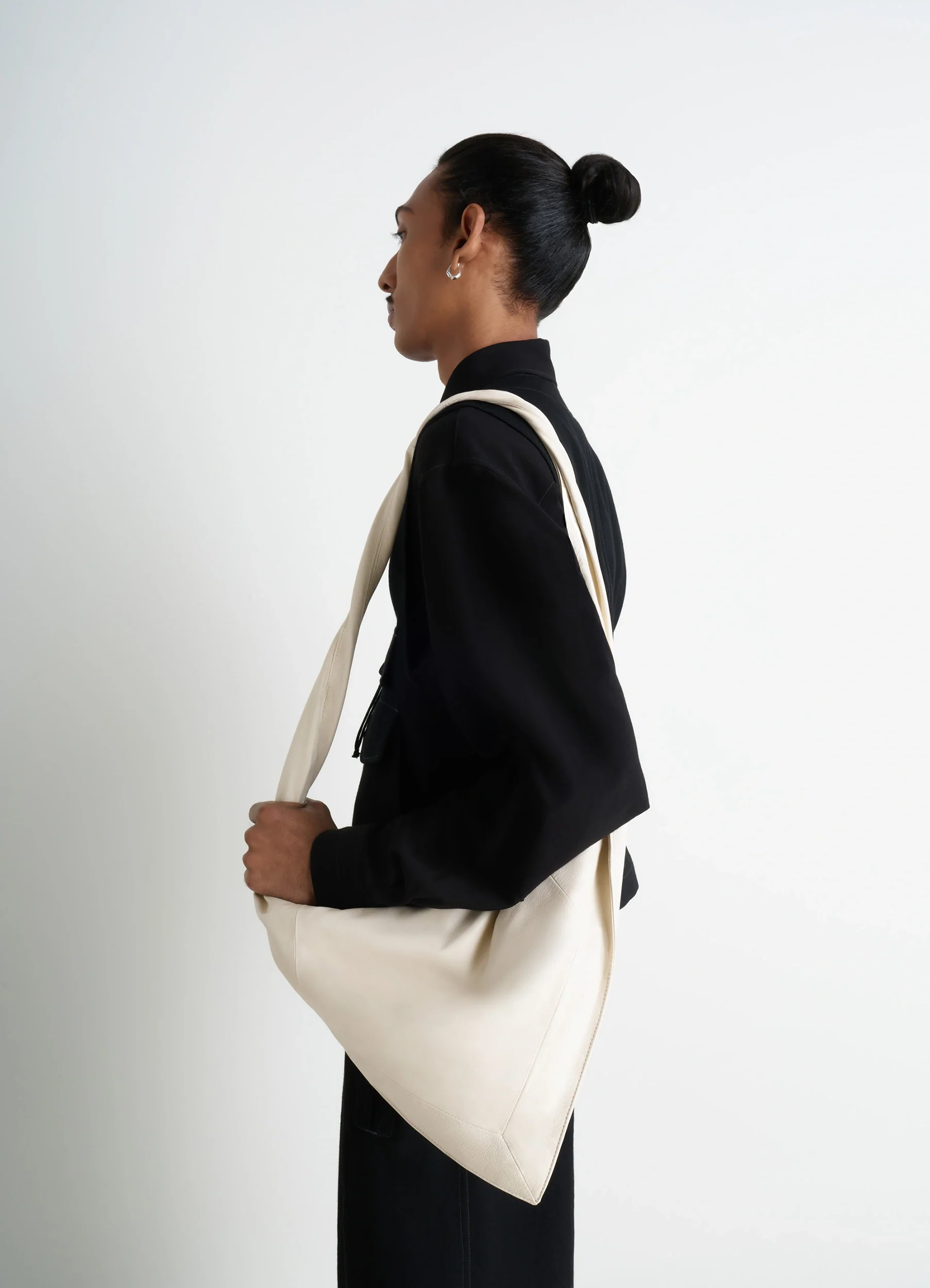 SMALL SCARF EXTENDED HANDLE BAG IN LEATHER - Image 3