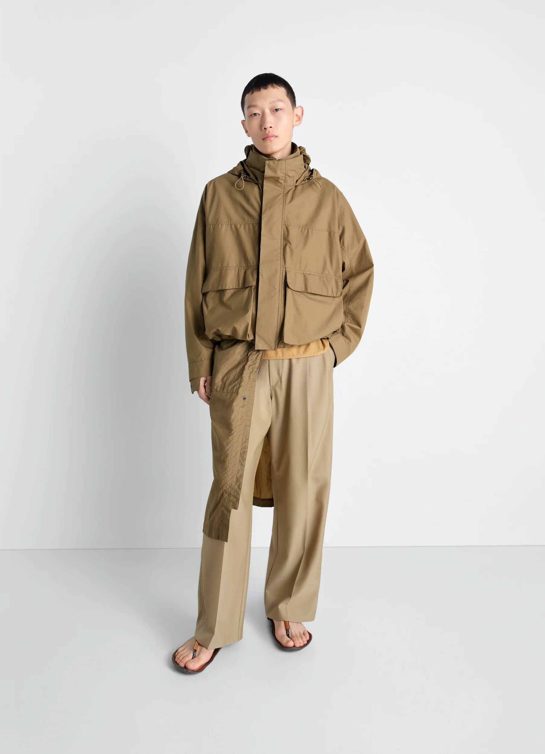 SHORT RAIN PARKA IN VENTILE® COTTON - Image 5
