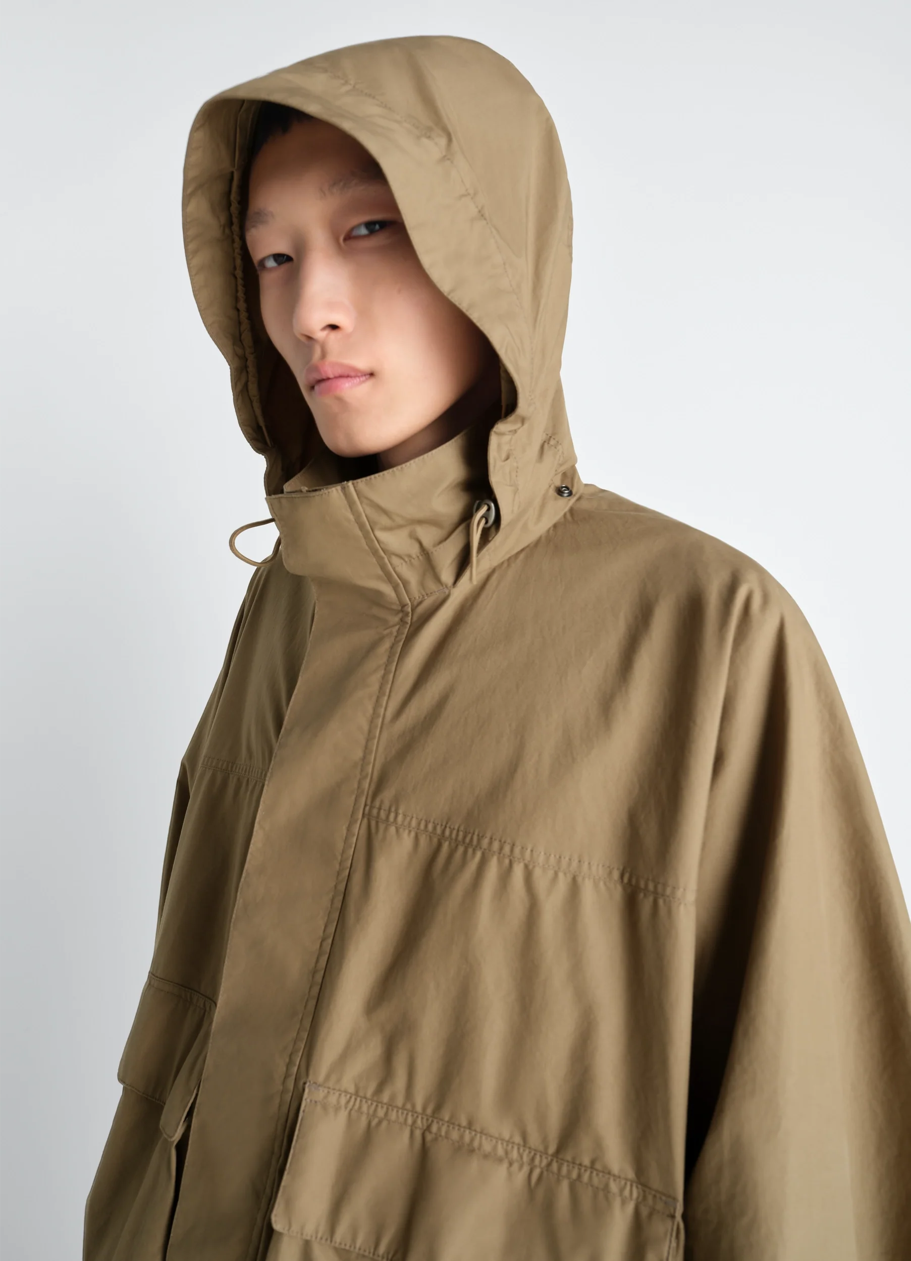 SHORT RAIN PARKA IN VENTILE® COTTON - Image 7