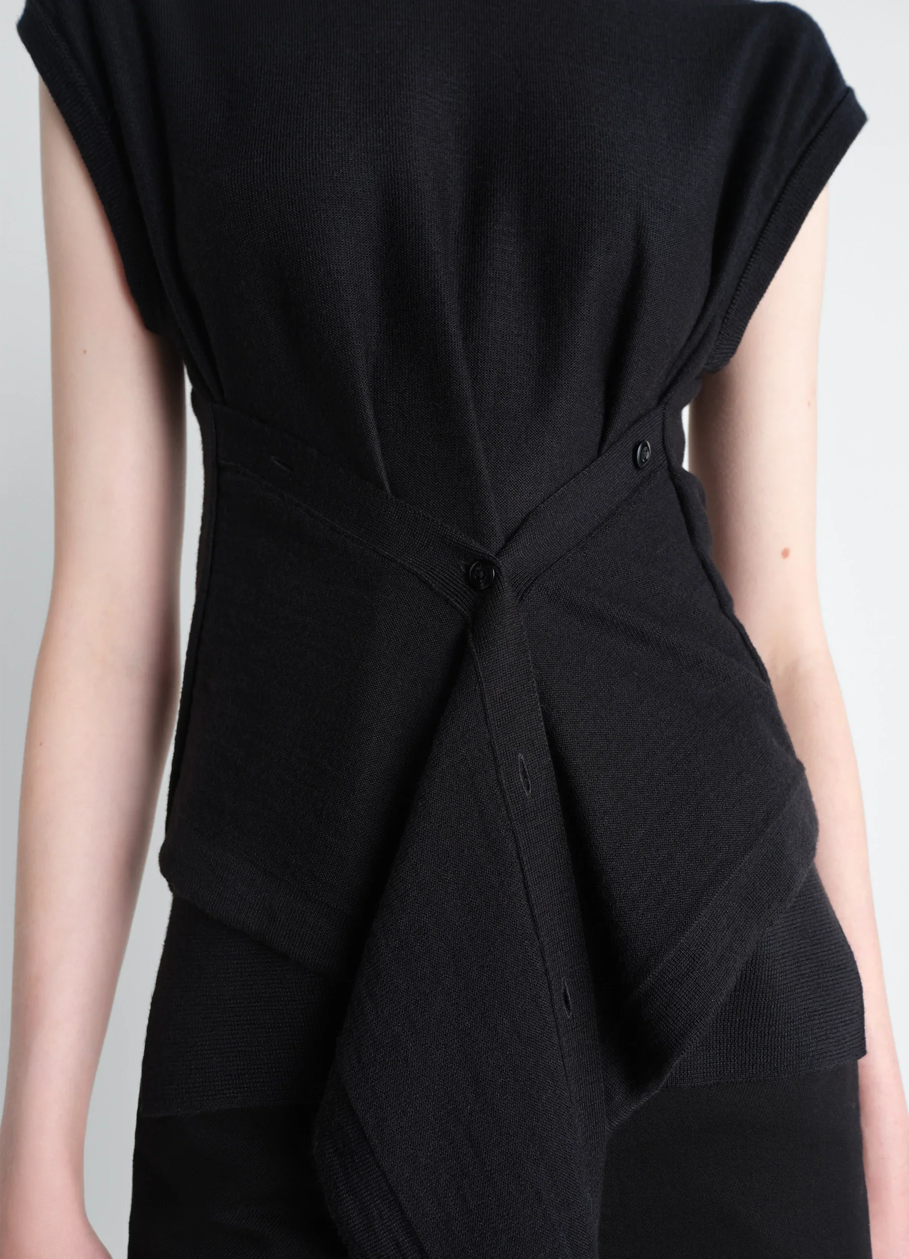 SLEEVELESS BUTTONED TOP IN MERINO BLEND - Image 4