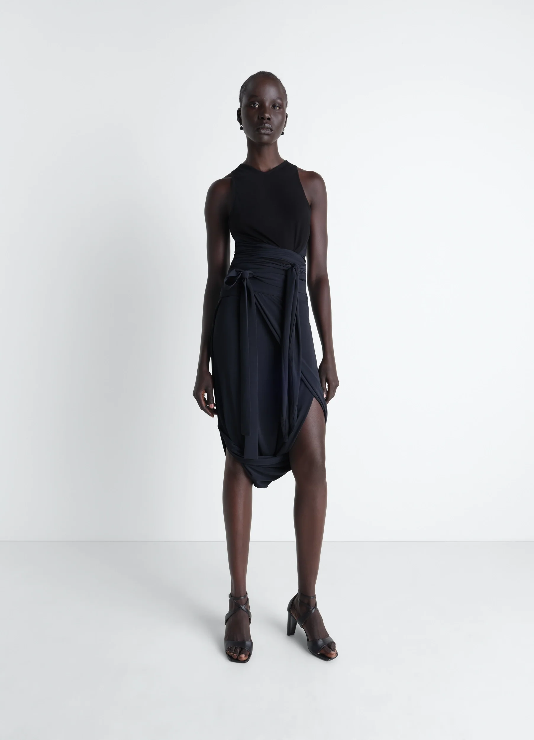SLEEVELESS WRAP TOP IN VISCOSE CREPE JERSEY - Image 2