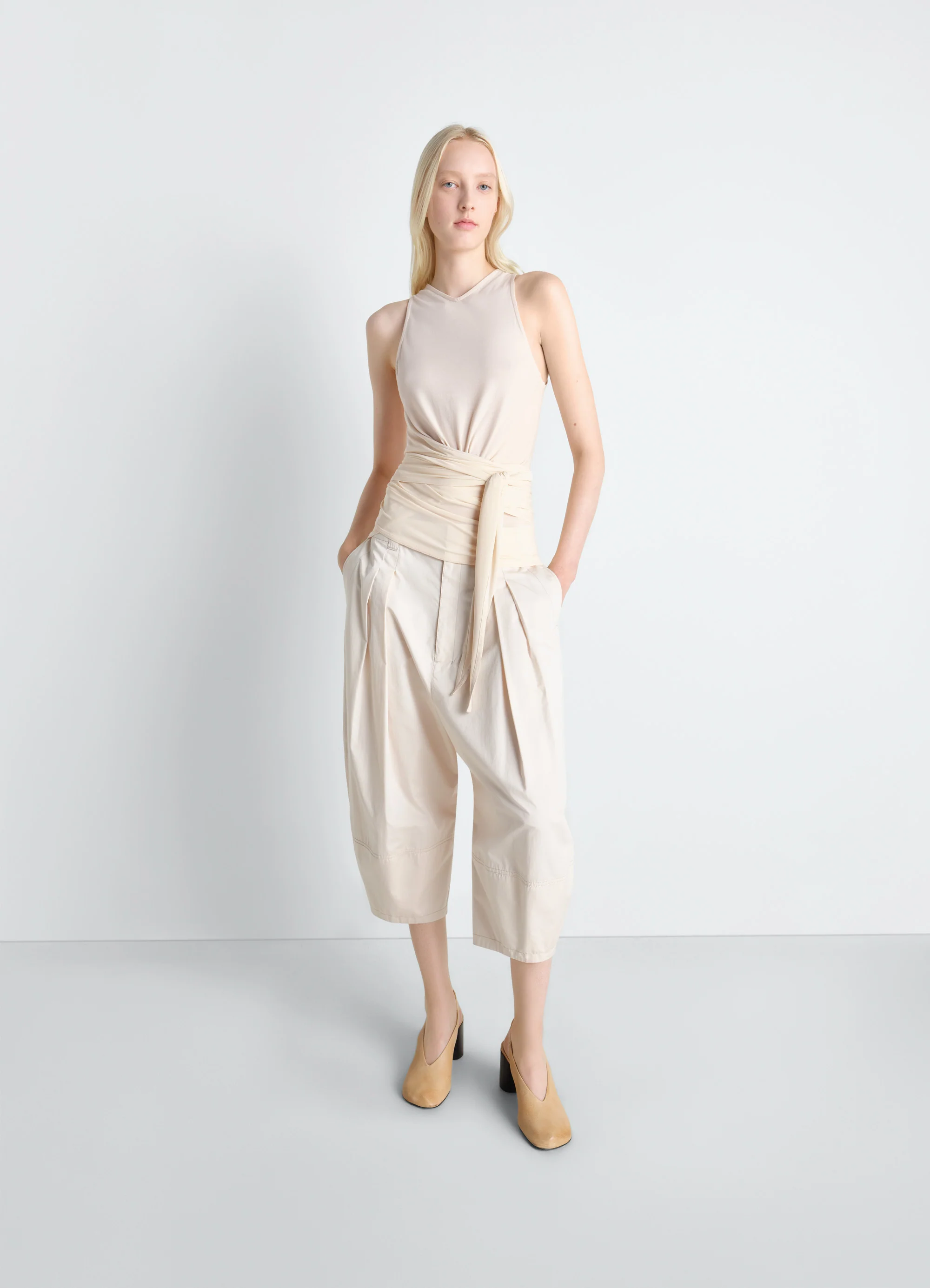 SLEEVELESS WRAP TOP IN VISCOSE CREPE JERSEY - Image 2